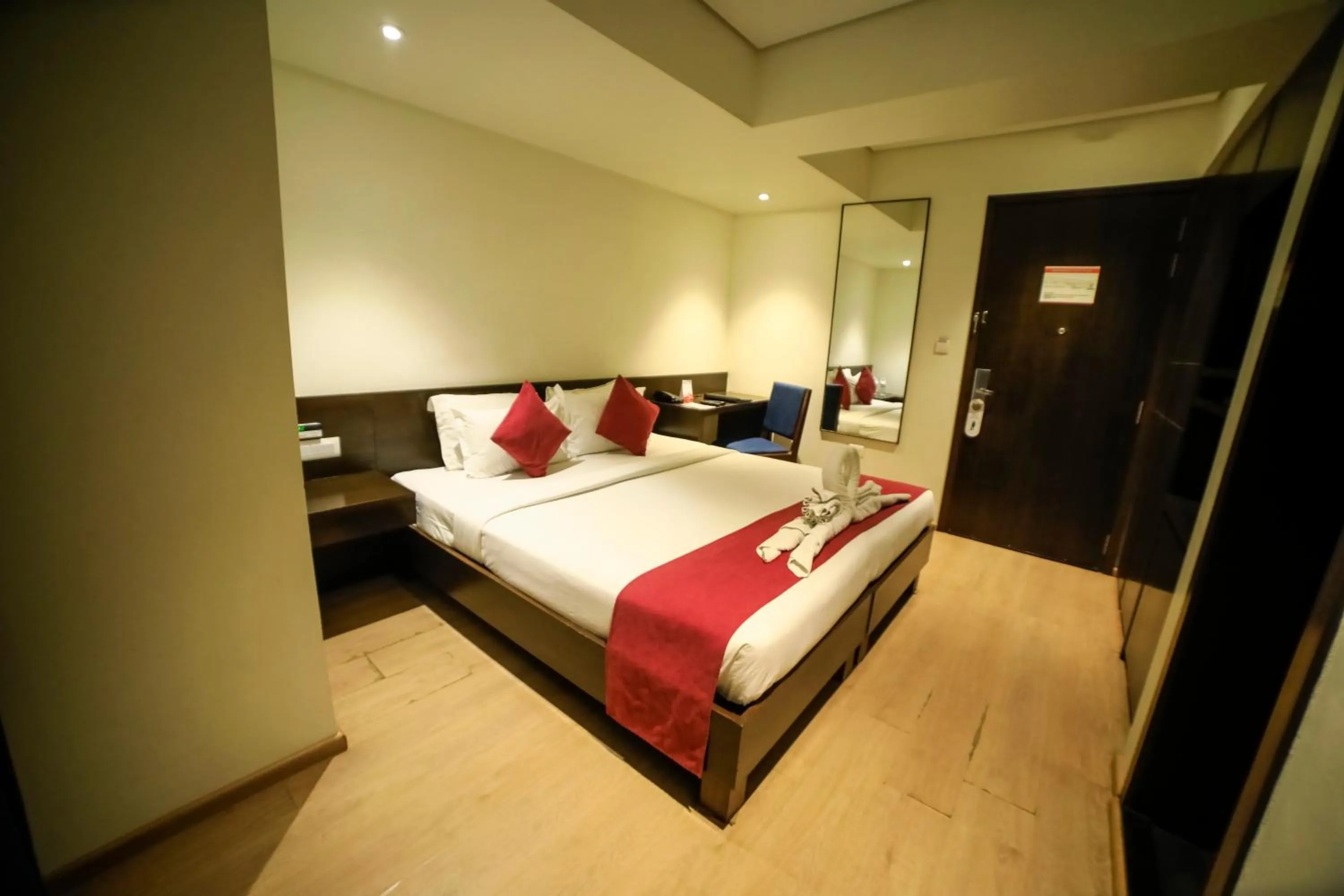 Bed in Hotel German Palace Near to Airport