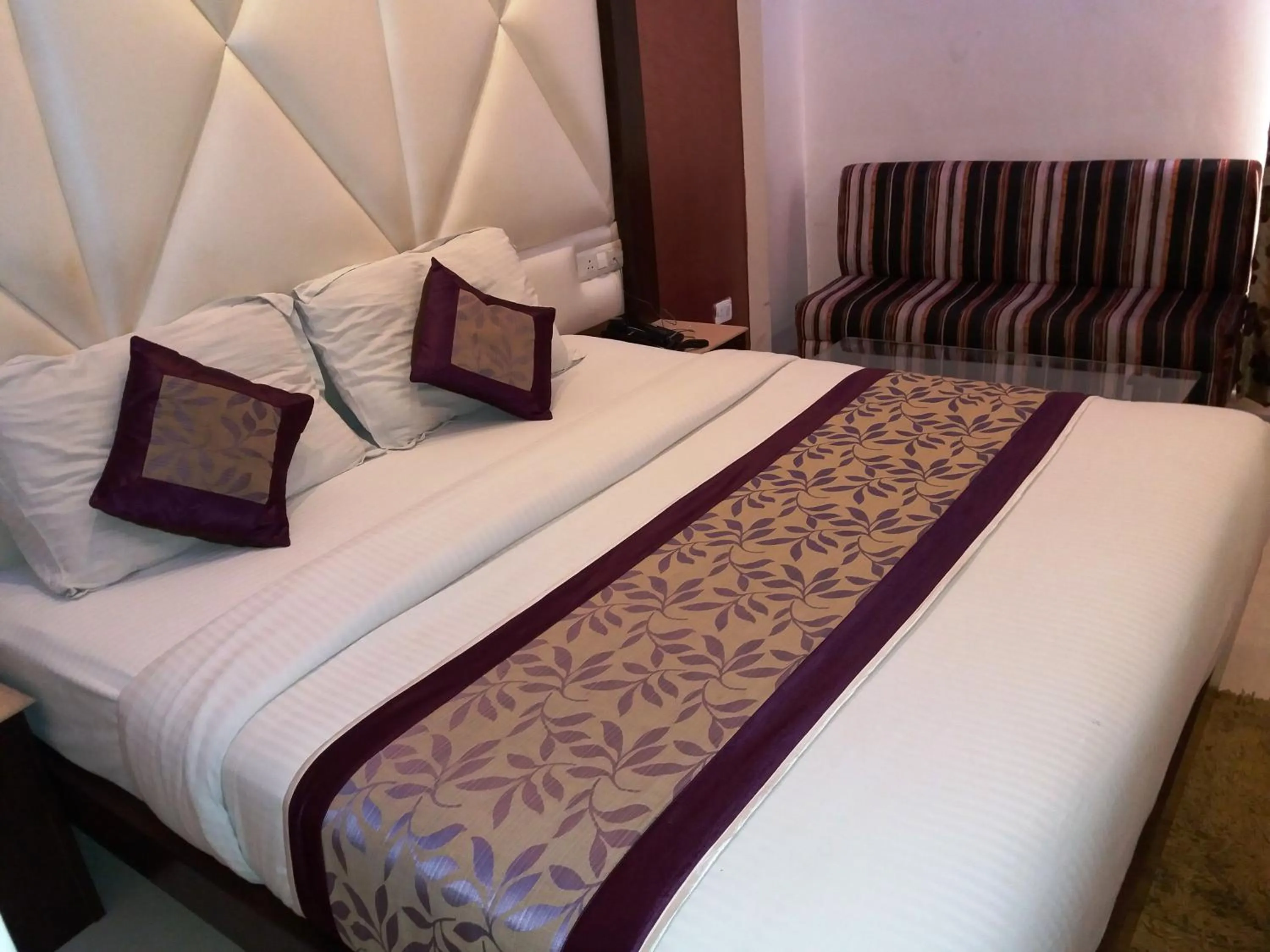 Bedroom in Hotel Station View Opposite New Delhi Railway