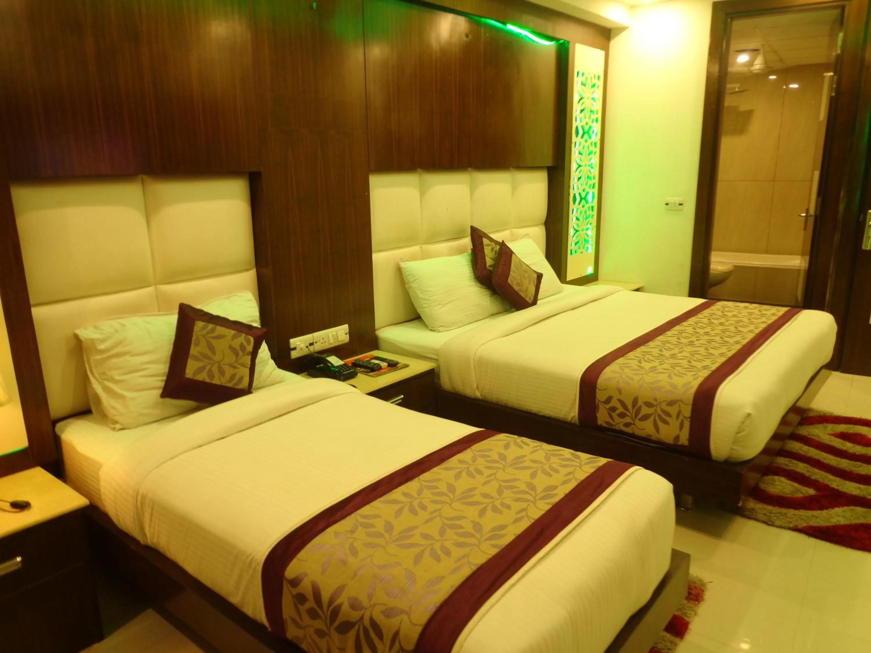 Bedroom in Hotel Station View Opposite New Delhi Railway