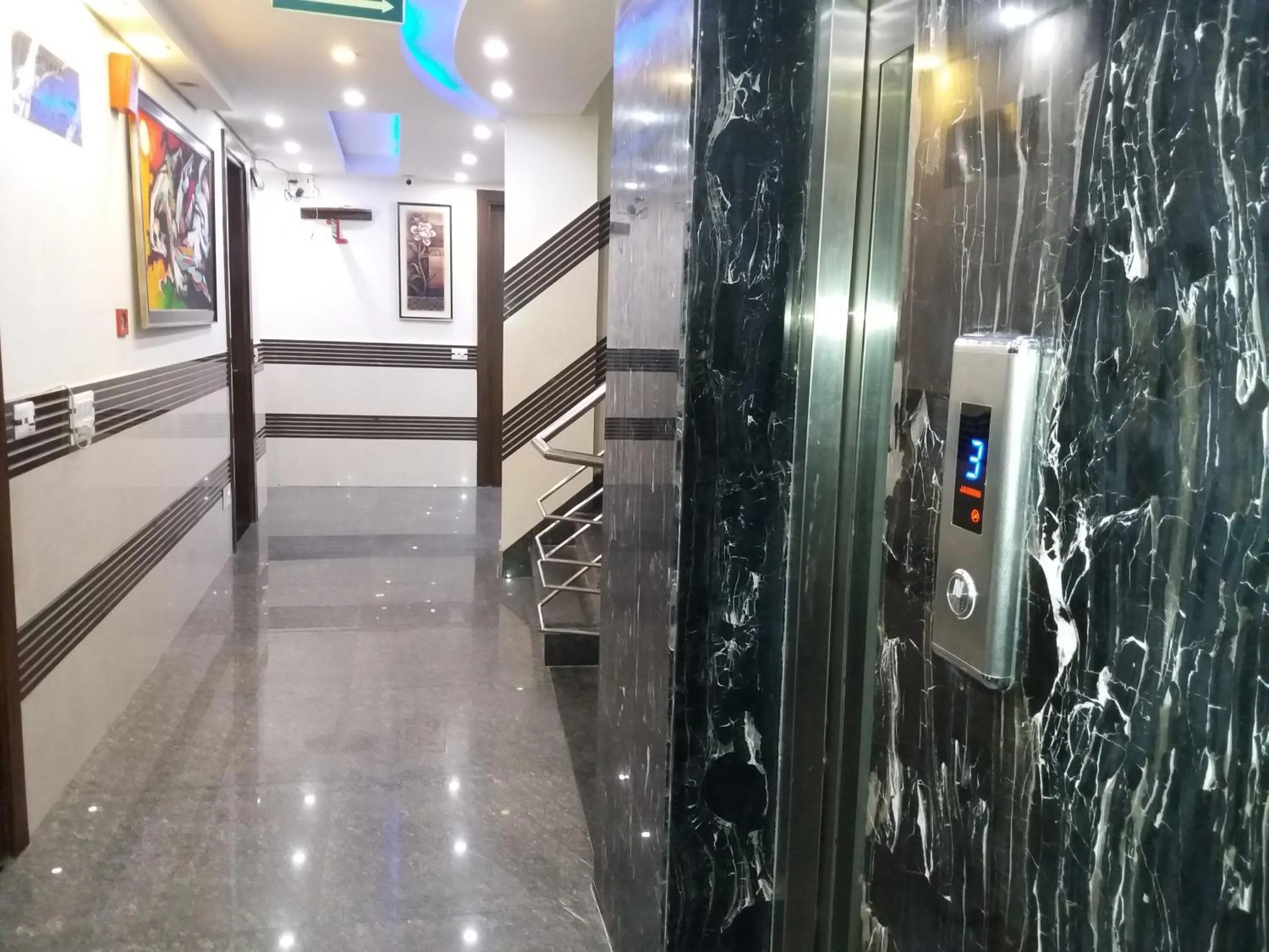 Lobby or reception in Hotel Station View Opposite New Delhi Railway