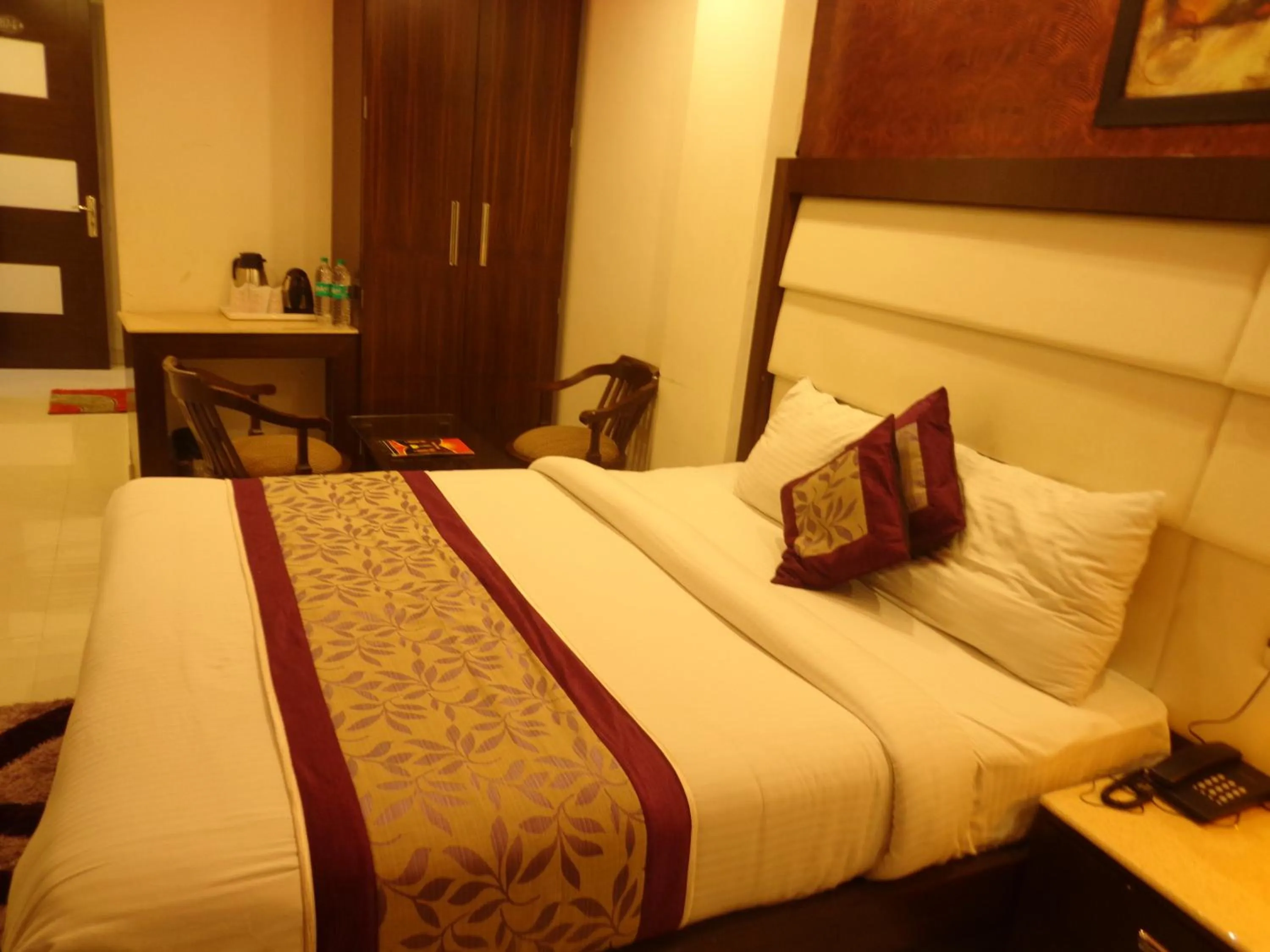 Bedroom in Hotel Station View Opposite New Delhi Railway