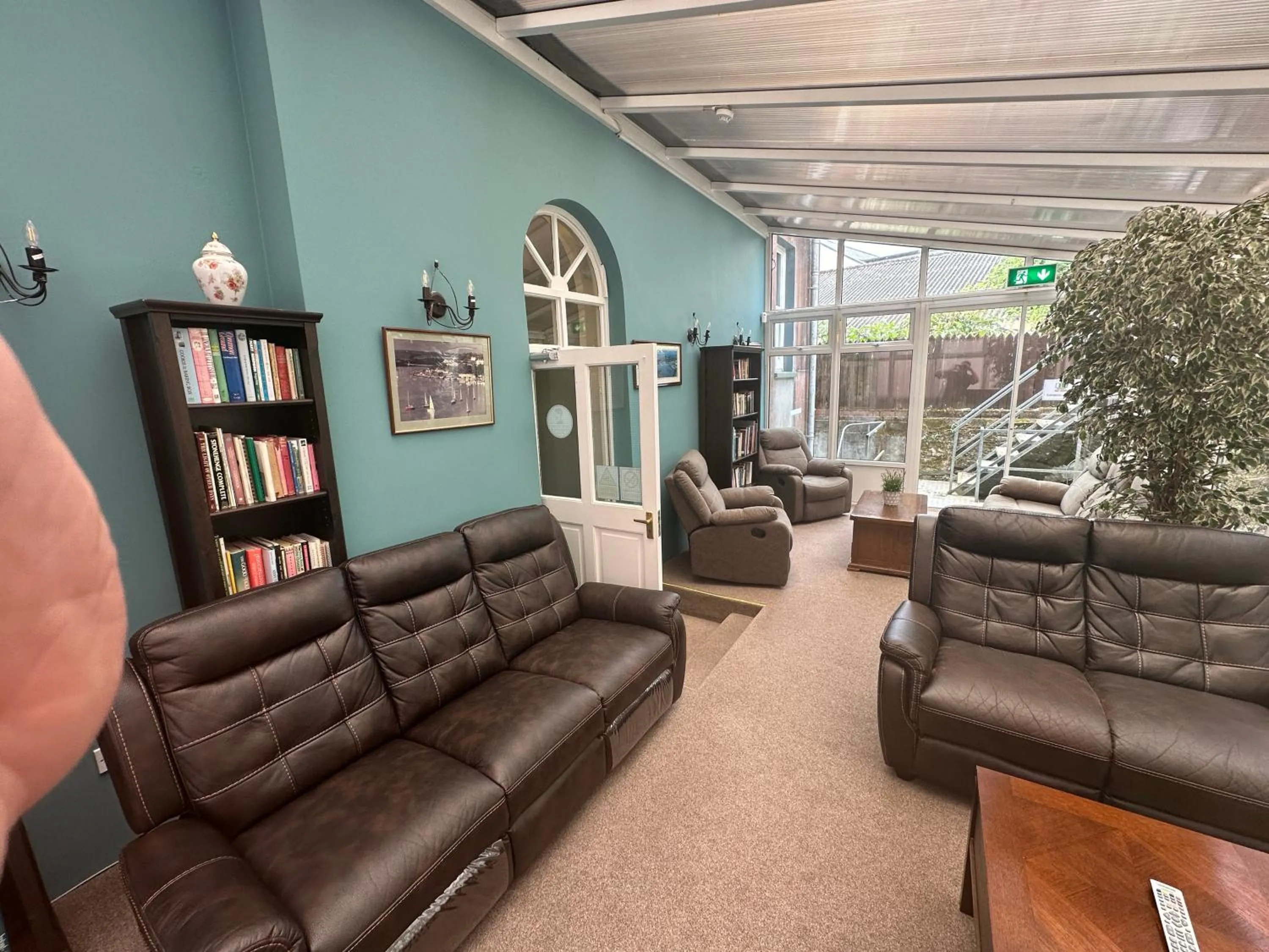 Communal lounge/ TV room in Long Quay House