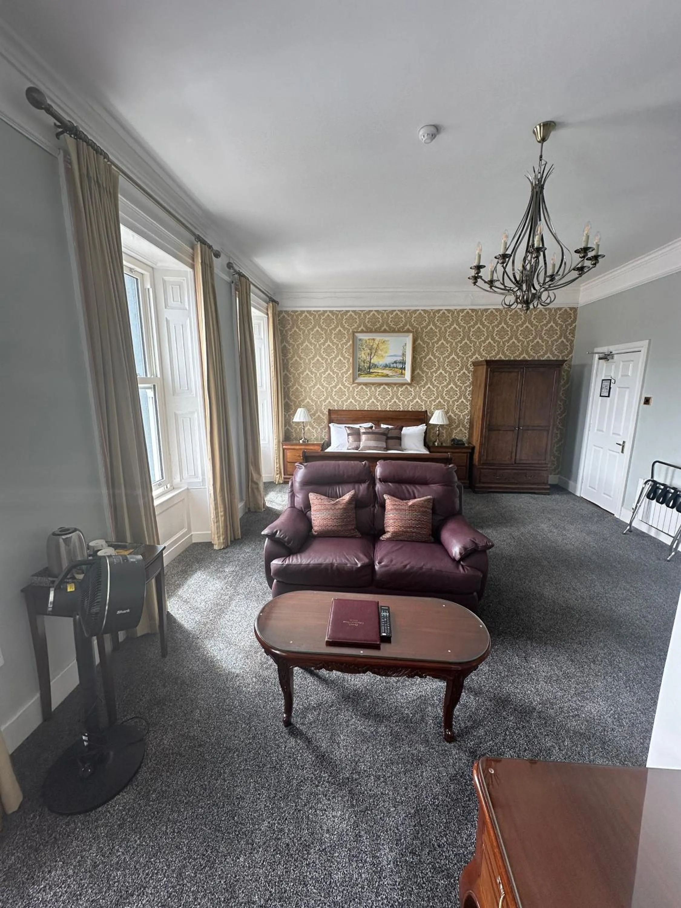 Bedroom, Bed in Long Quay House