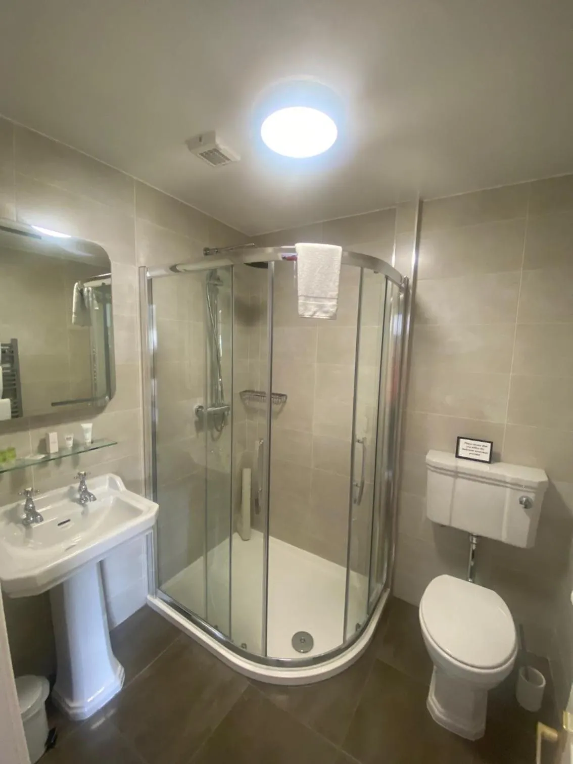 Shower in Long Quay House