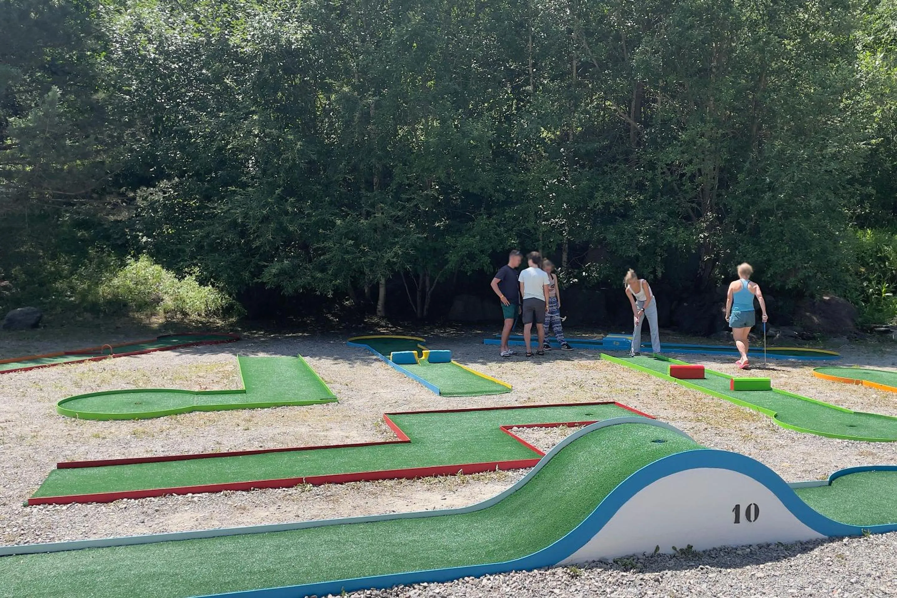 Minigolf in Hotel Sant Gothard by Nexta