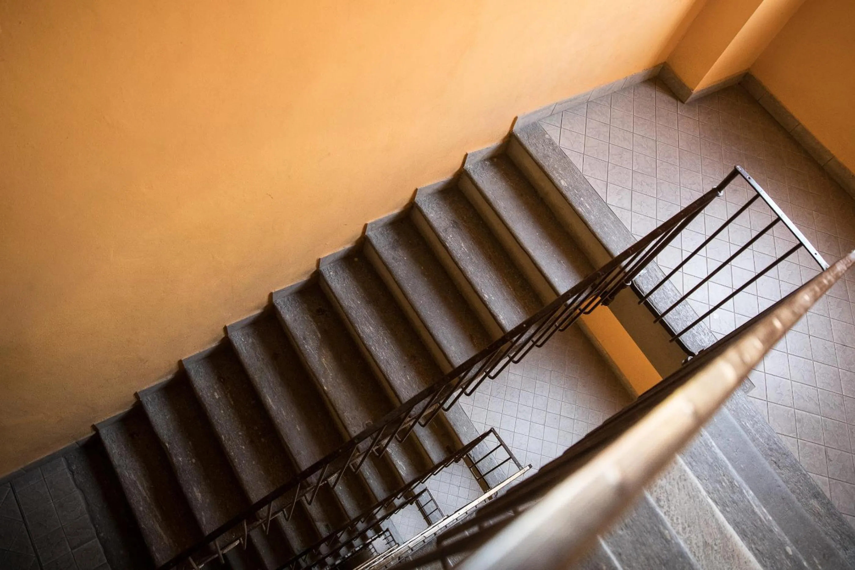 Inner courtyard view in Italianway-Bligny 39