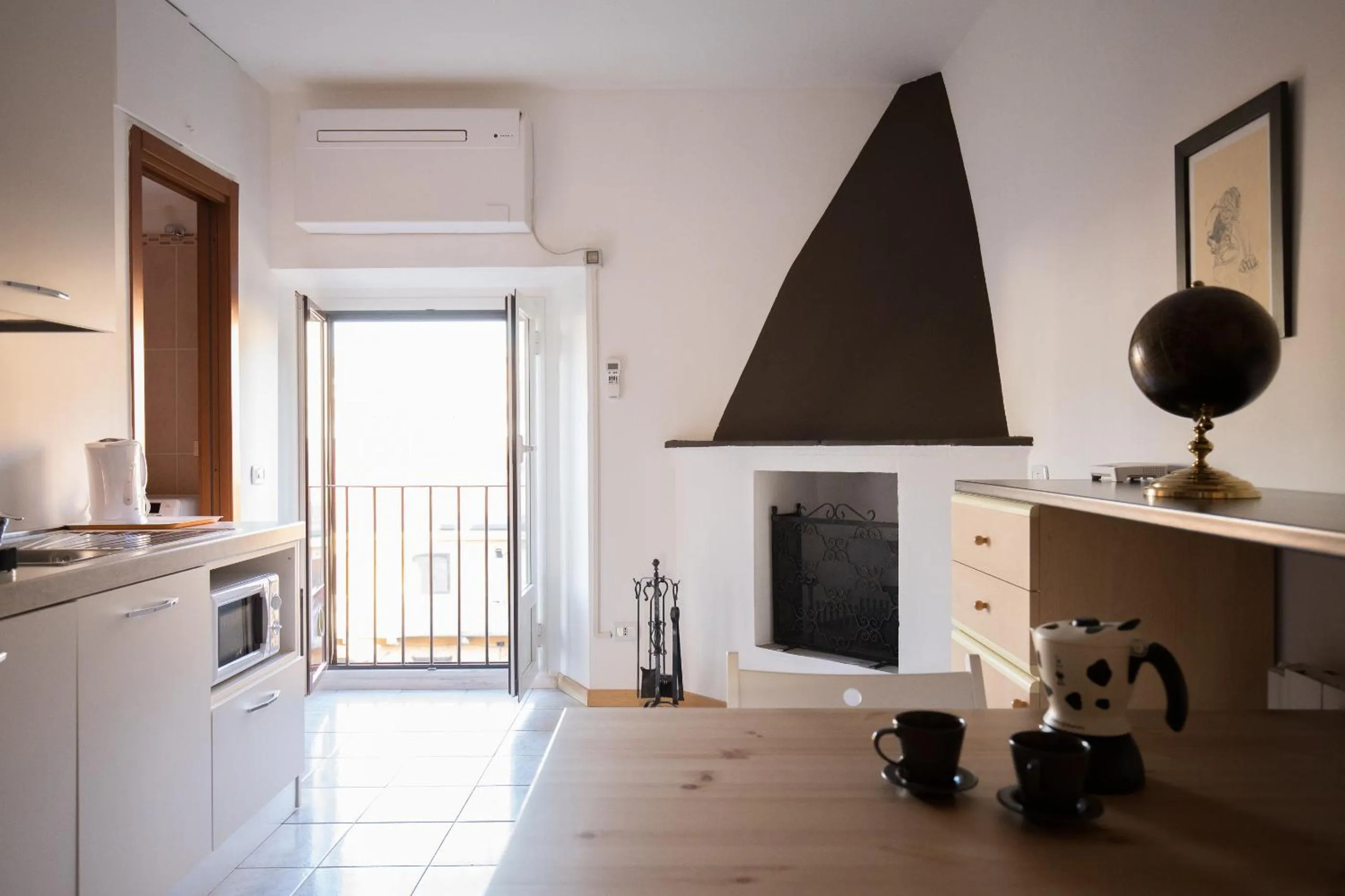 Photo of the whole room in Italianway-Bligny 39