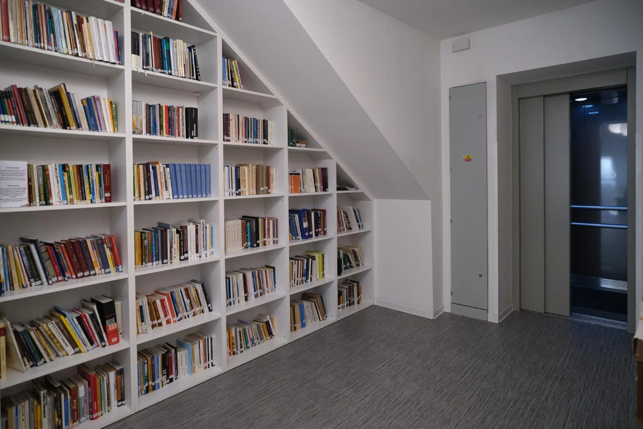 Library in Centrum Salvator