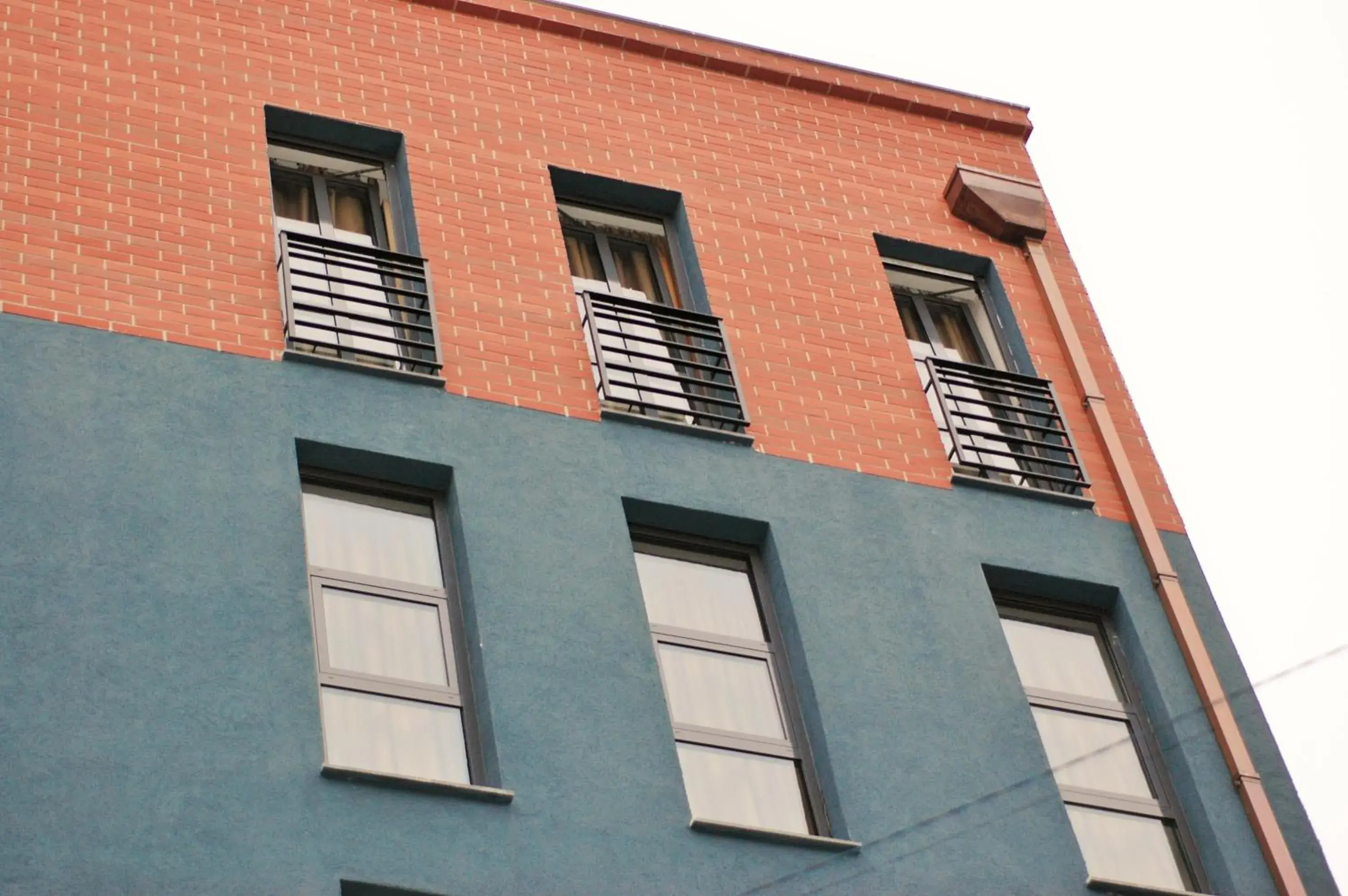Facade/entrance in Vavien Hotel Facade/entrance in Vavien Hotel