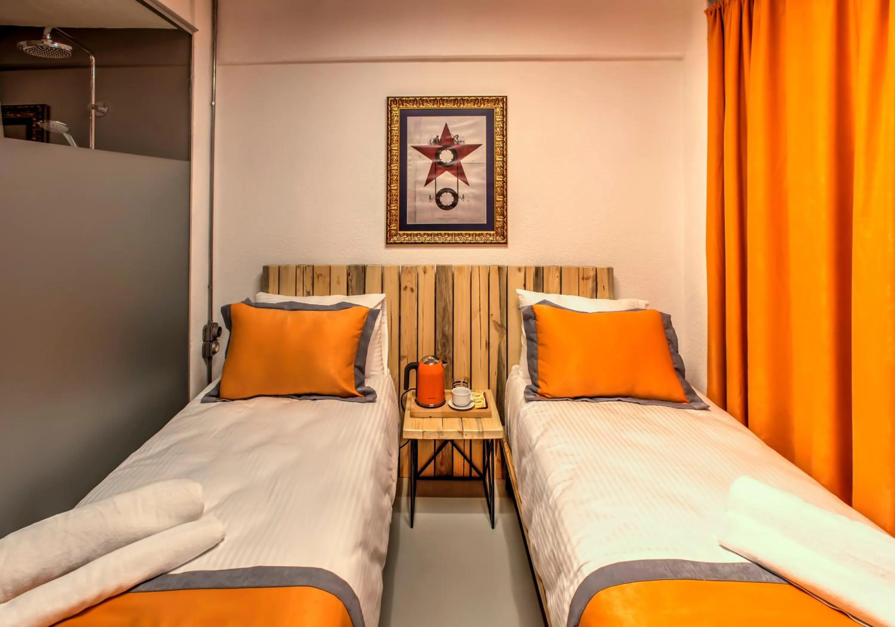 Photo of the whole room, Bed in Vavien Hotel