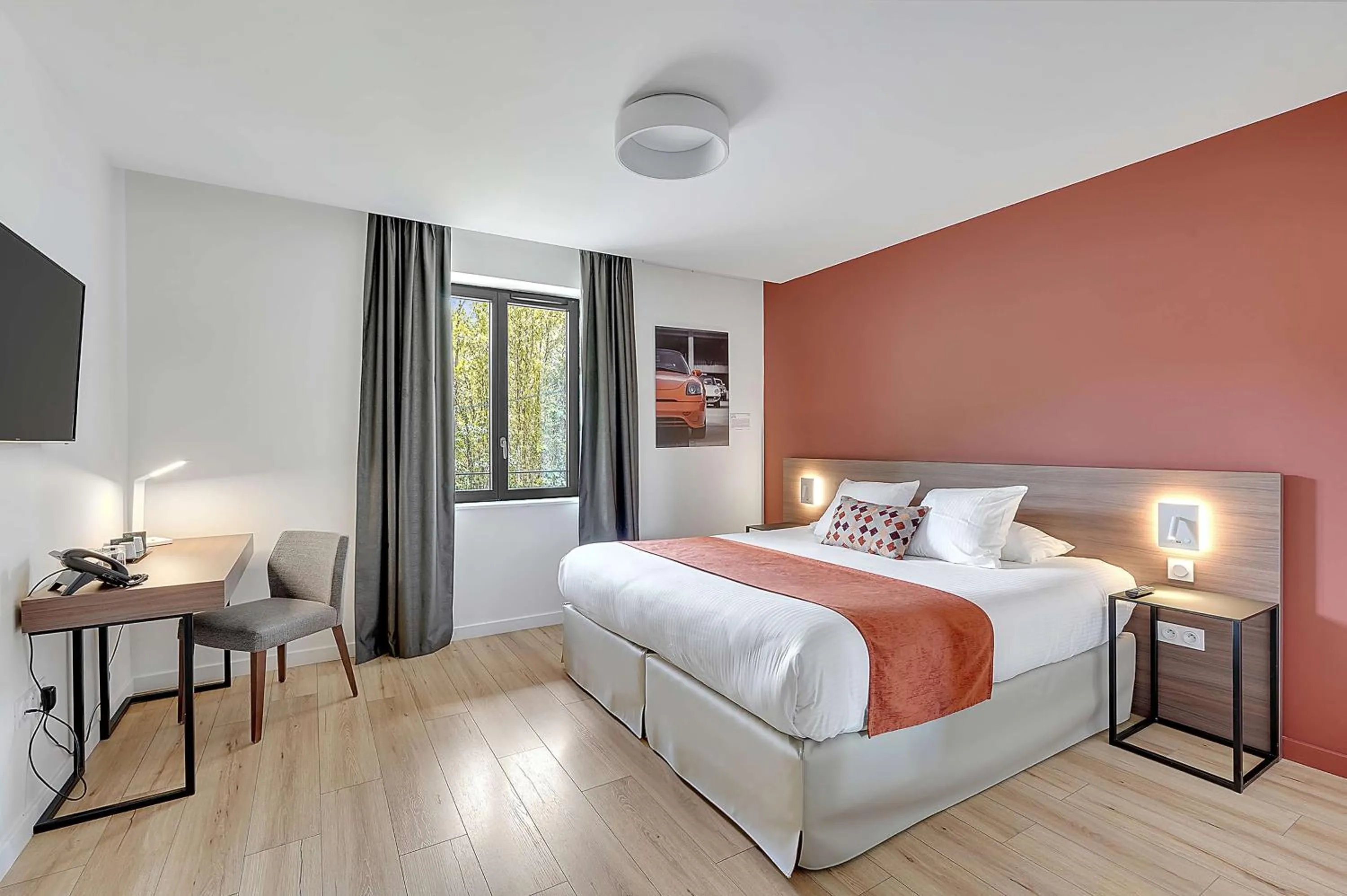 Bedroom, Bed in Best Western Premier Le Domaine de Montjoie