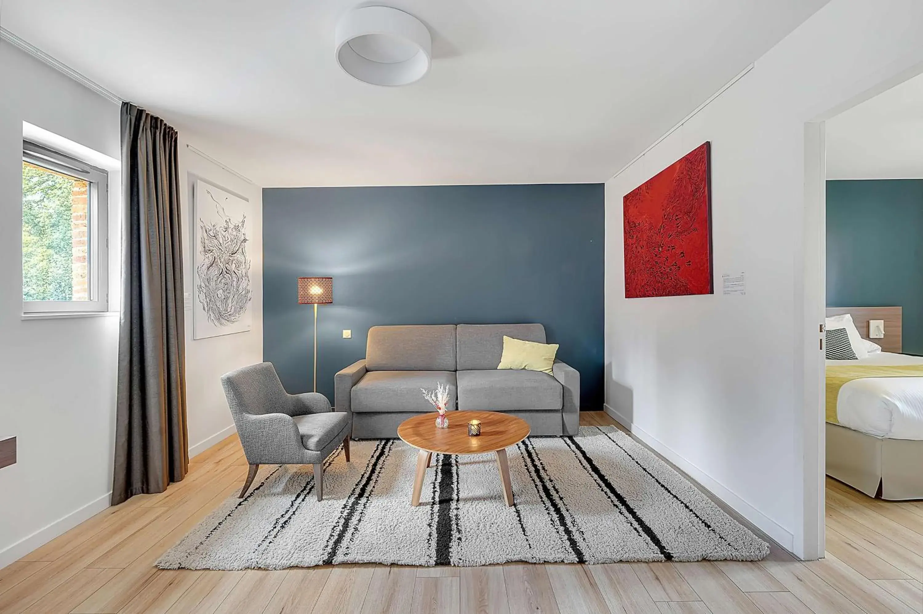 Photo of the whole room, Bed in Best Western Premier Le Domaine de Montjoie Photo of the whole room, Bed in Best Western Premier Le Domaine de Montjoie