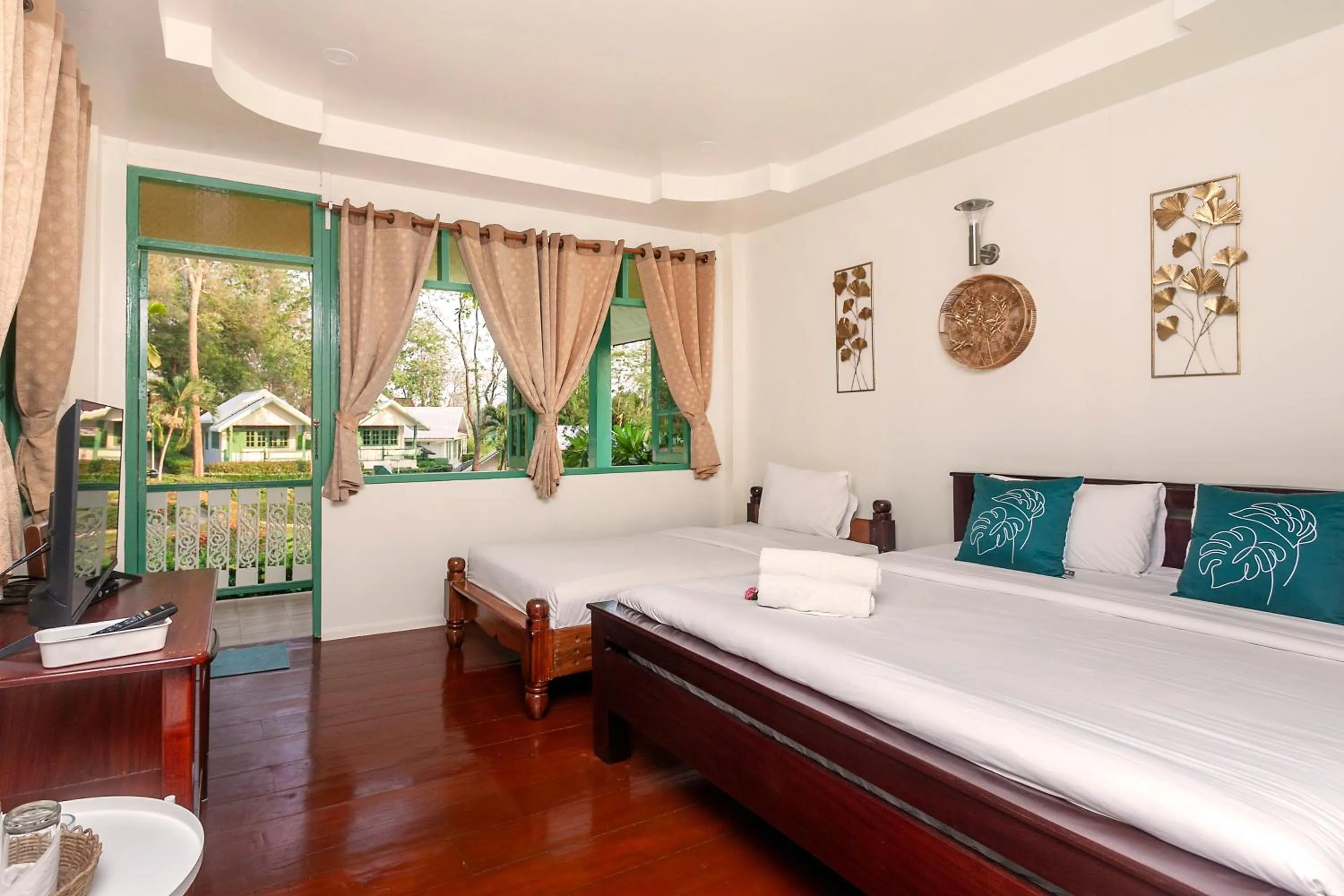 Bed in Baanpufa Resort