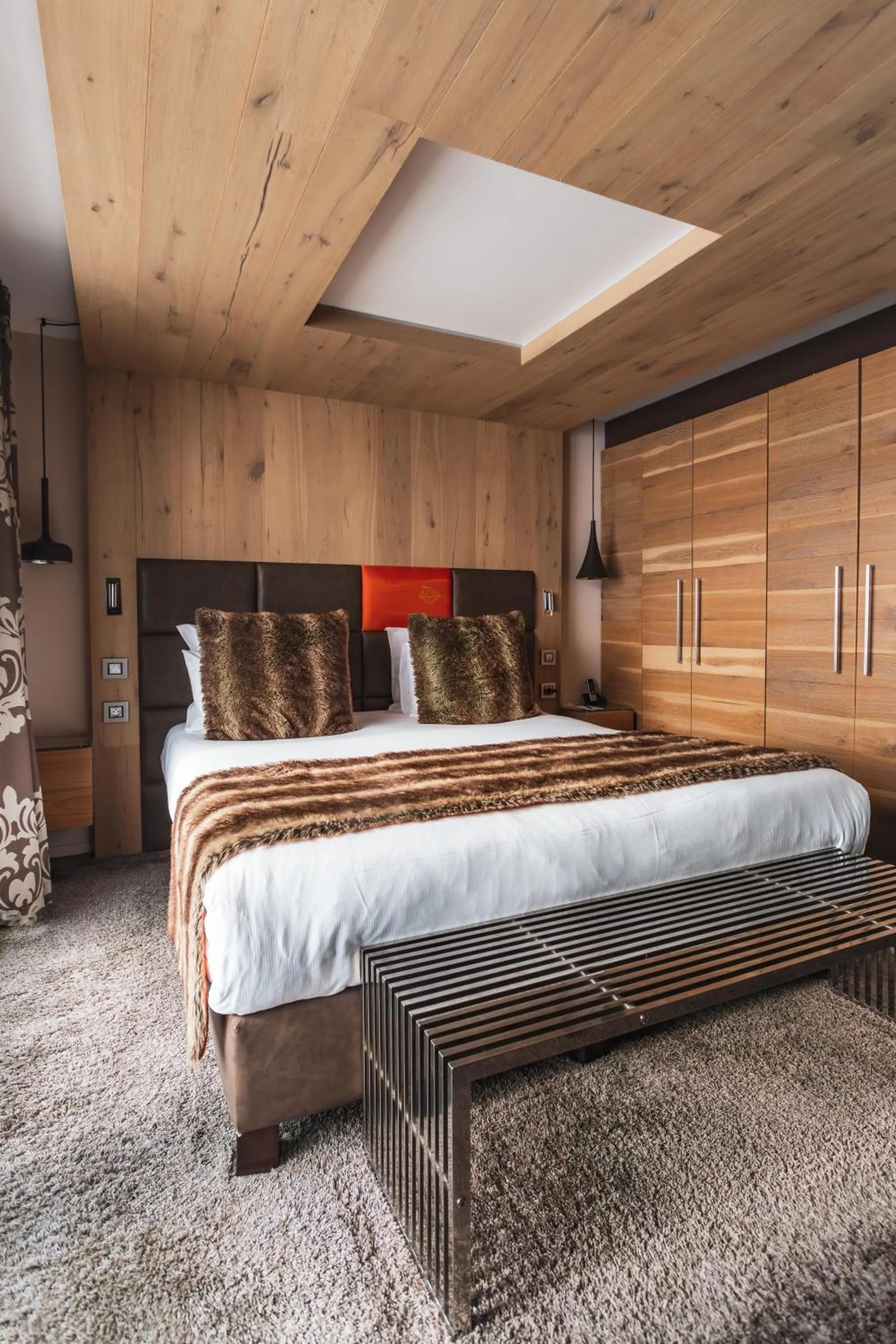 Bedroom, Bed in Hôtel Taj-I Mah by Les Etincelles