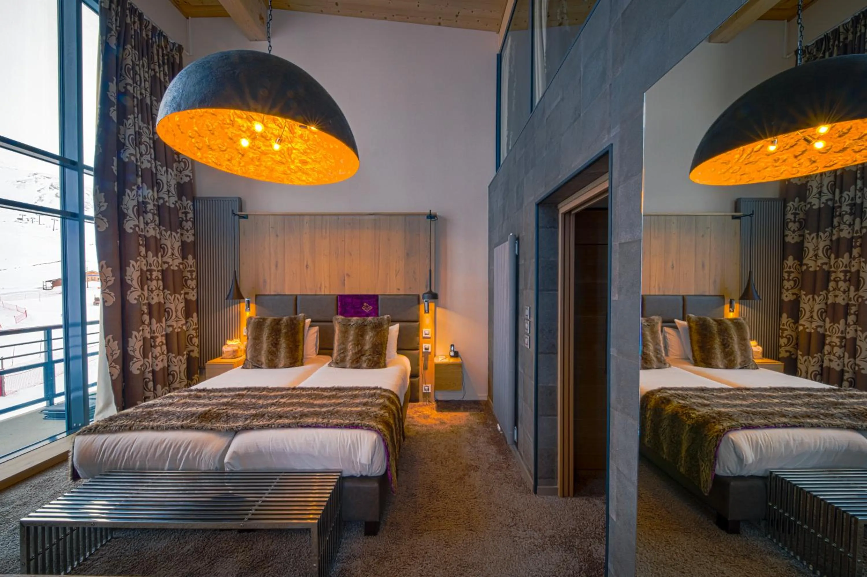 Bed in Hôtel Taj-I Mah by Les Etincelles