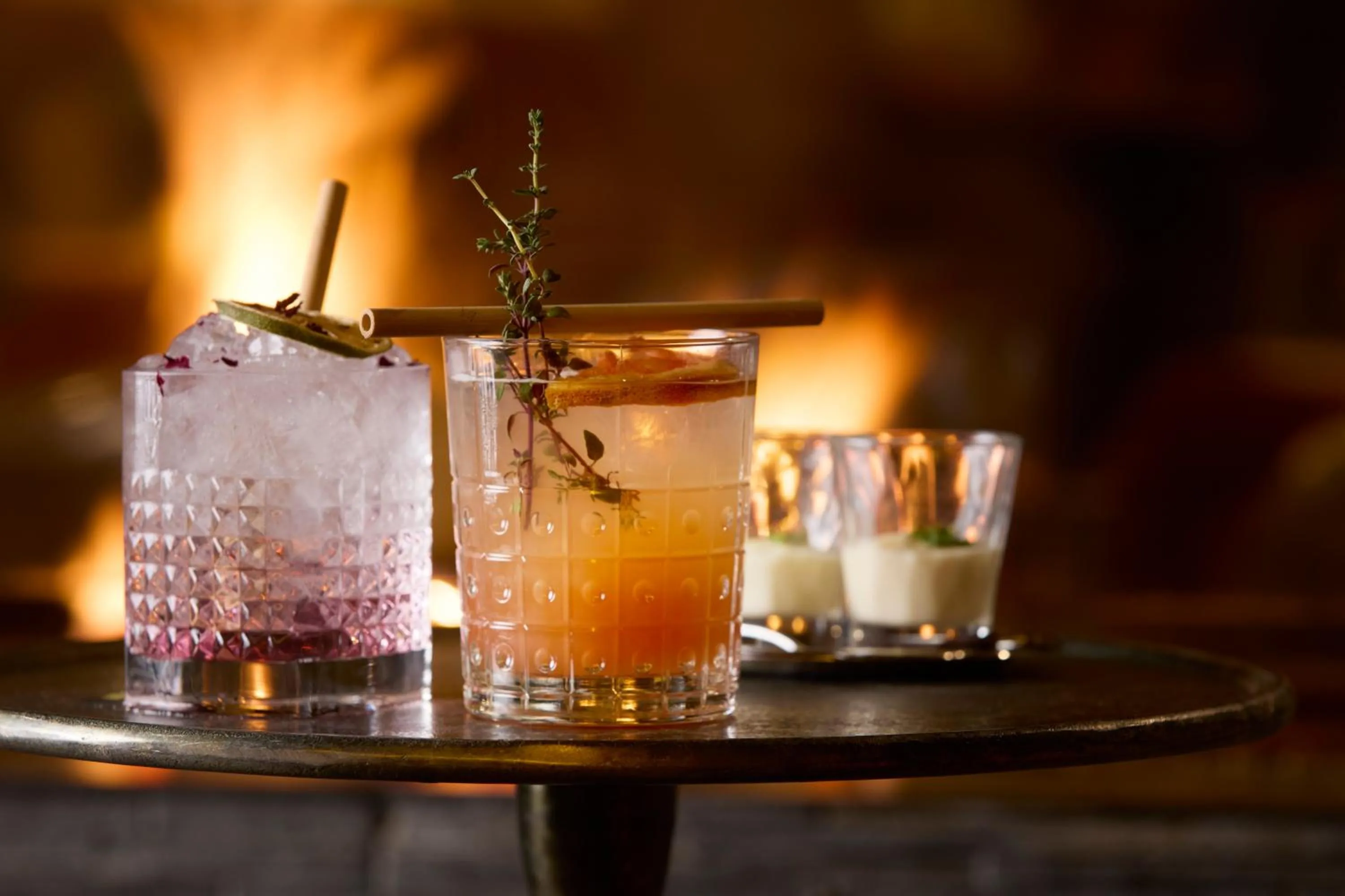 Lounge or bar in Hôtel Taj-I Mah by Les Etincelles