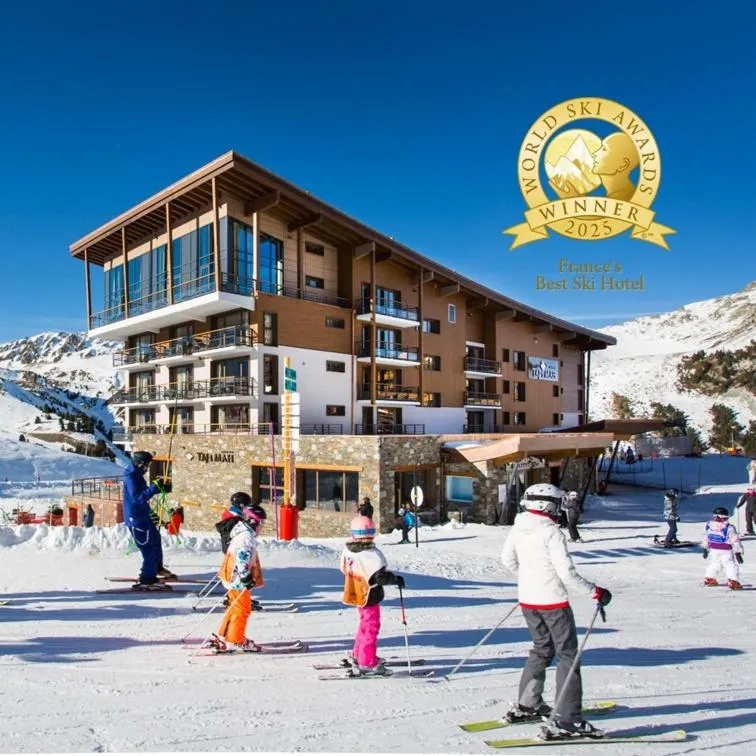 Property building in Hôtel Taj-I Mah by Les Etincelles