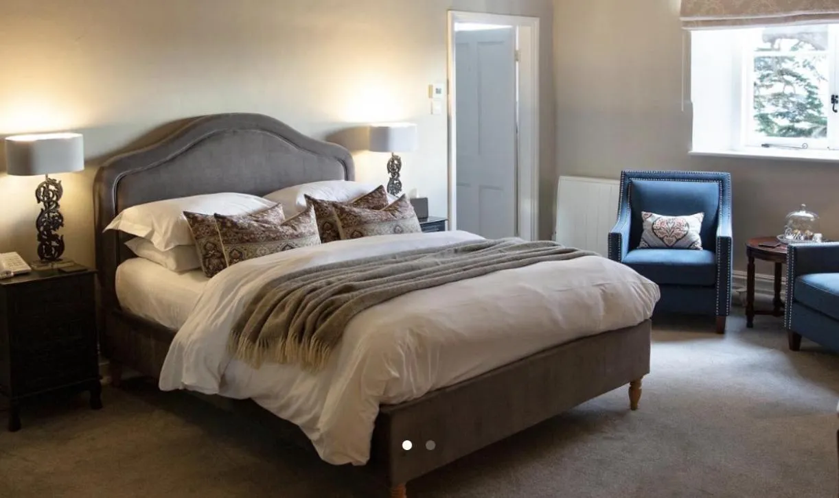 Bed in Glewstone Court Country House Hotel