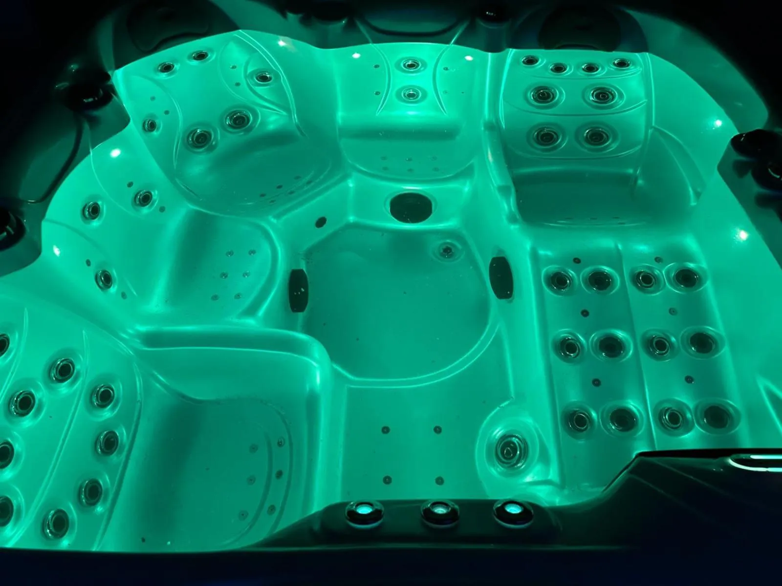 Spa and wellness centre/facilities in Le Mas de Cocagne - Gite et Chambre d'hôte - Piscine et SPA