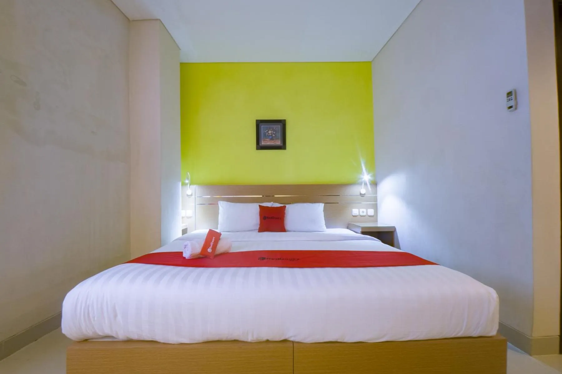 Bed in Budget Hotel Ambon
