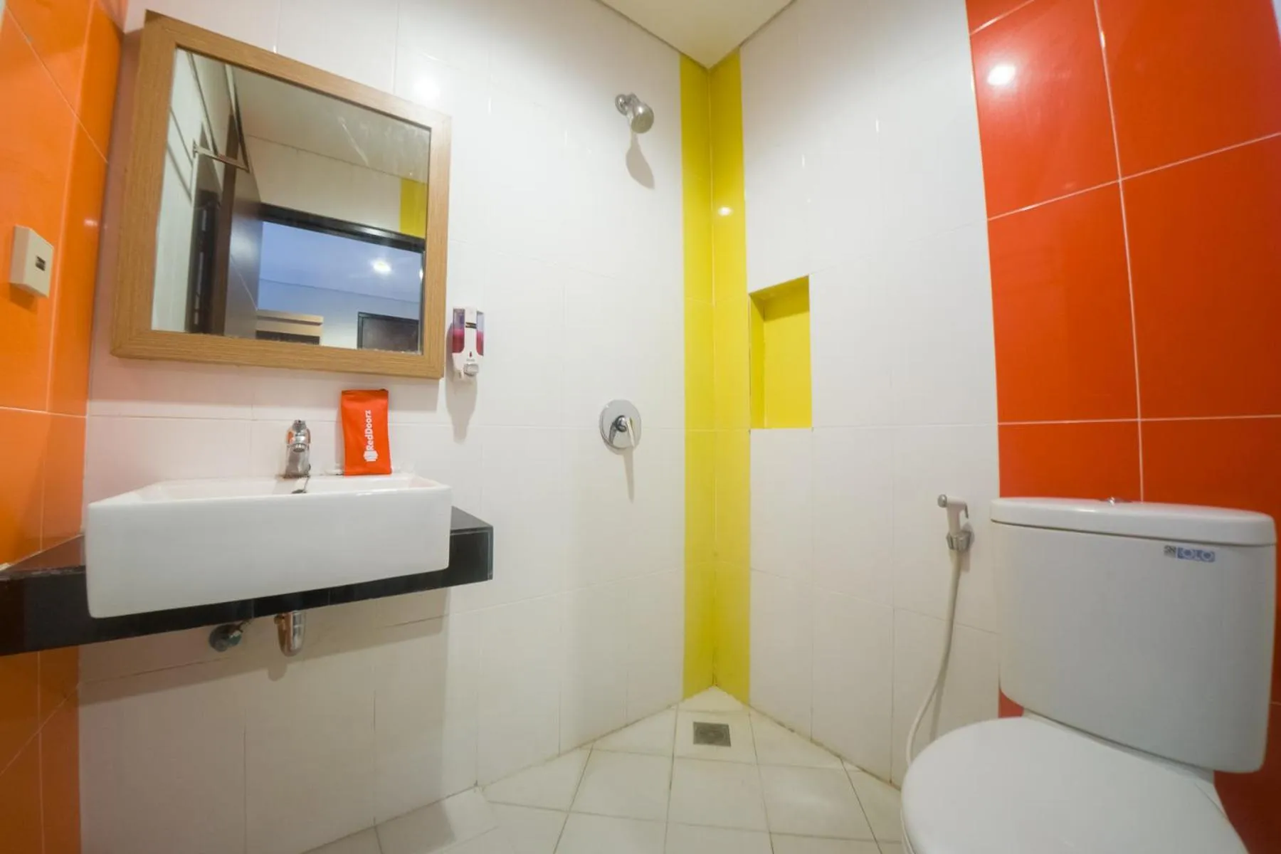 Bathroom in Budget Hotel Ambon