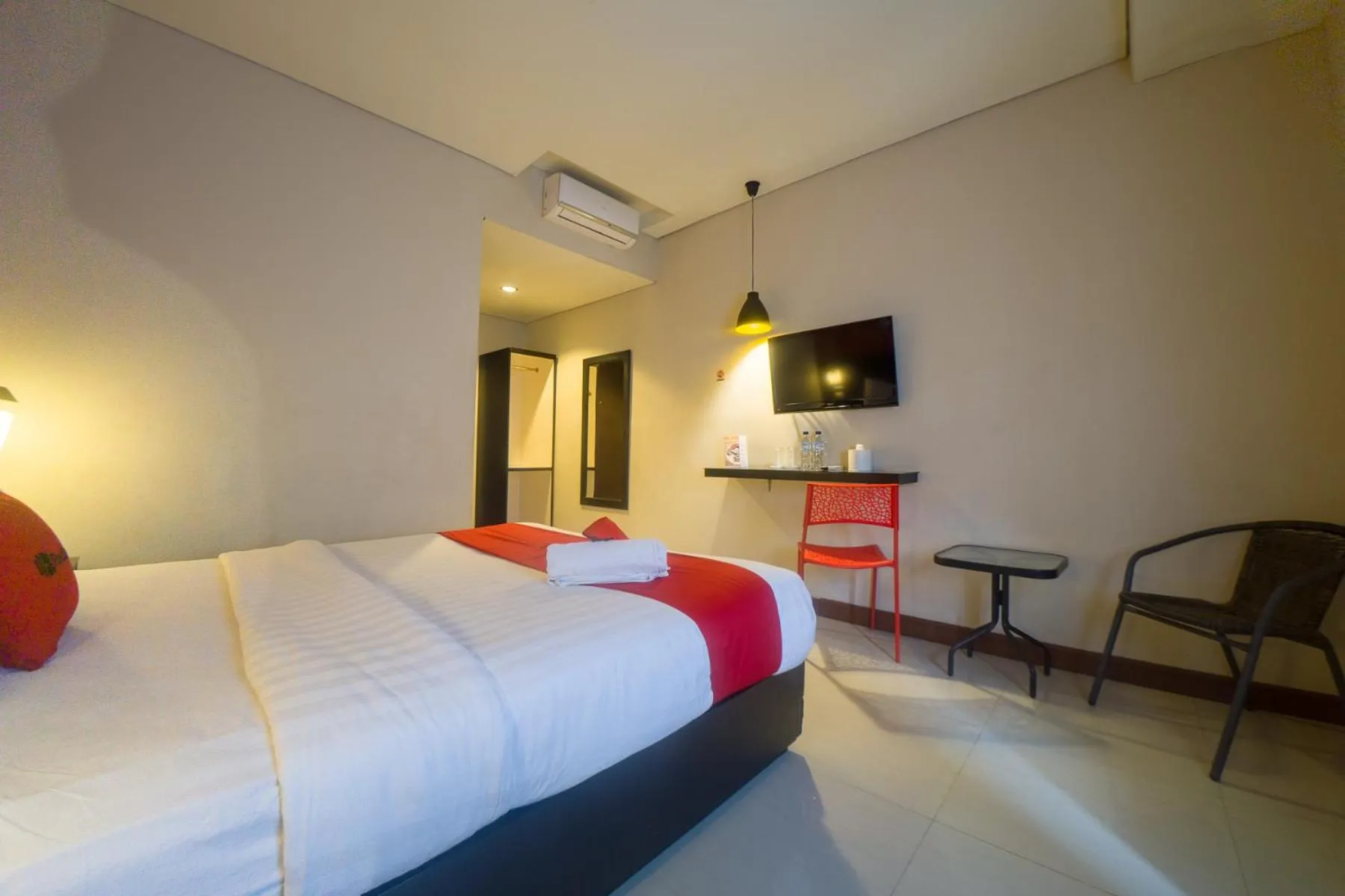 Bed in Budget Hotel Ambon