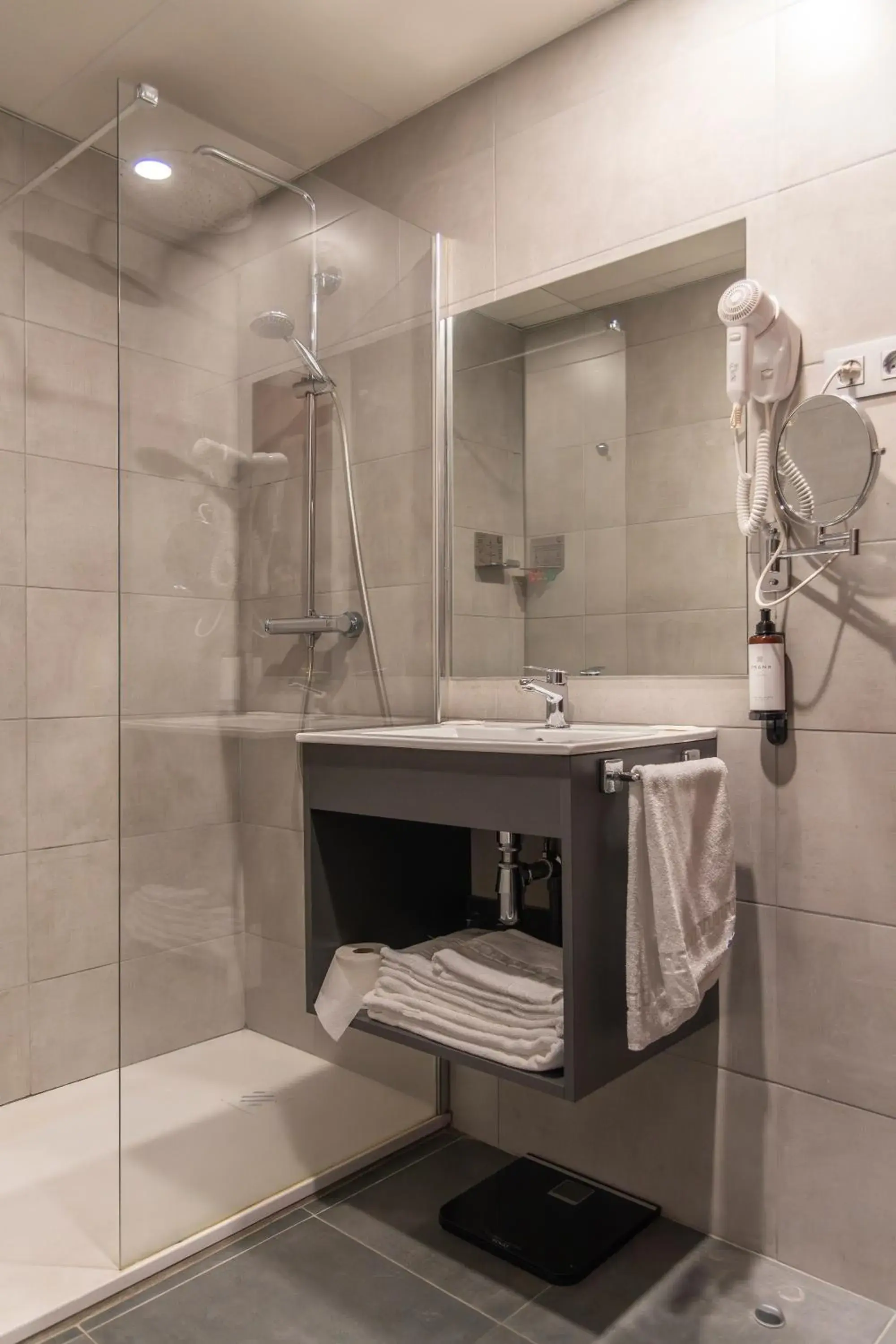 Deluxe Double Room in Tudel Deluxe Double Room in Tudel