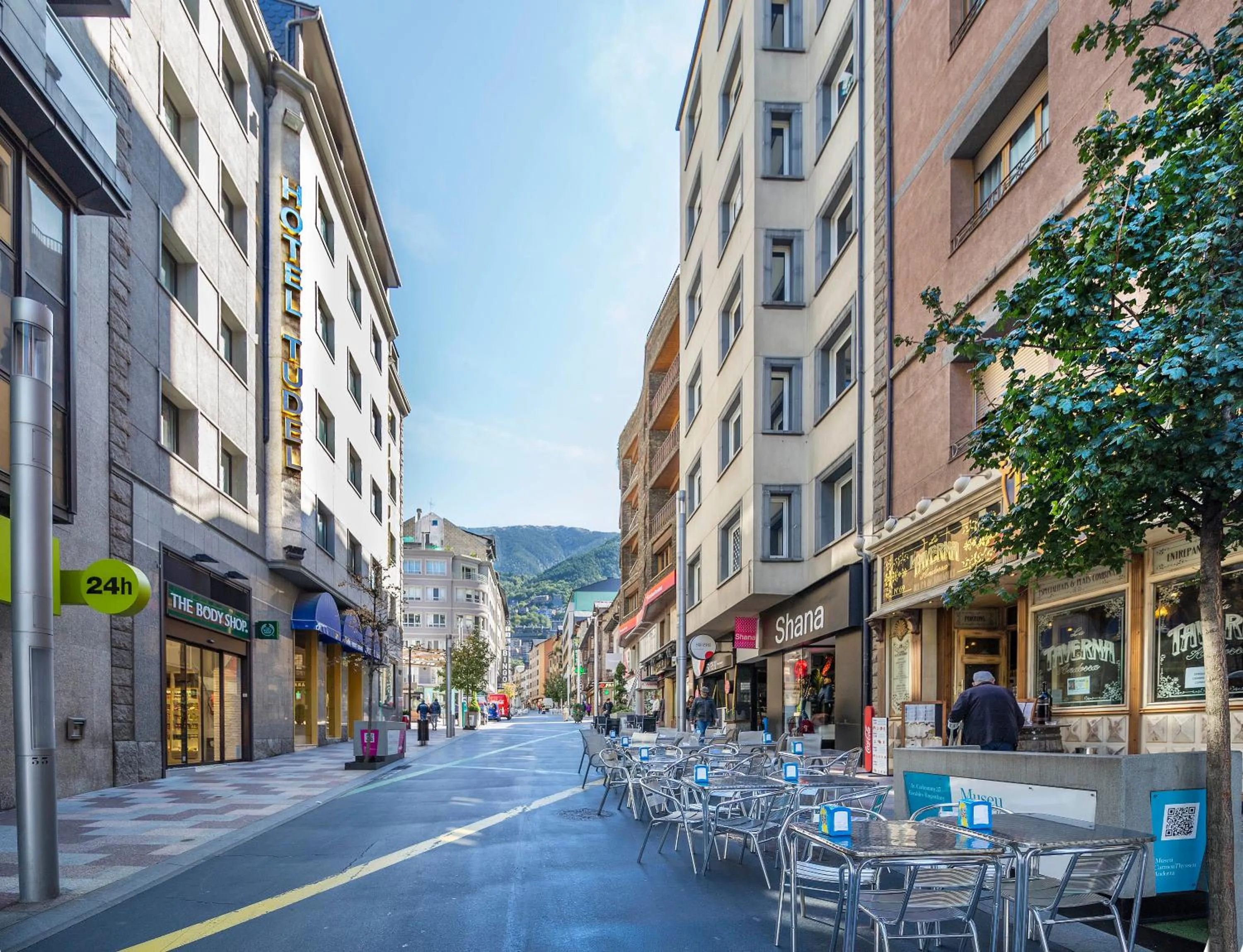 Street view in Tudel