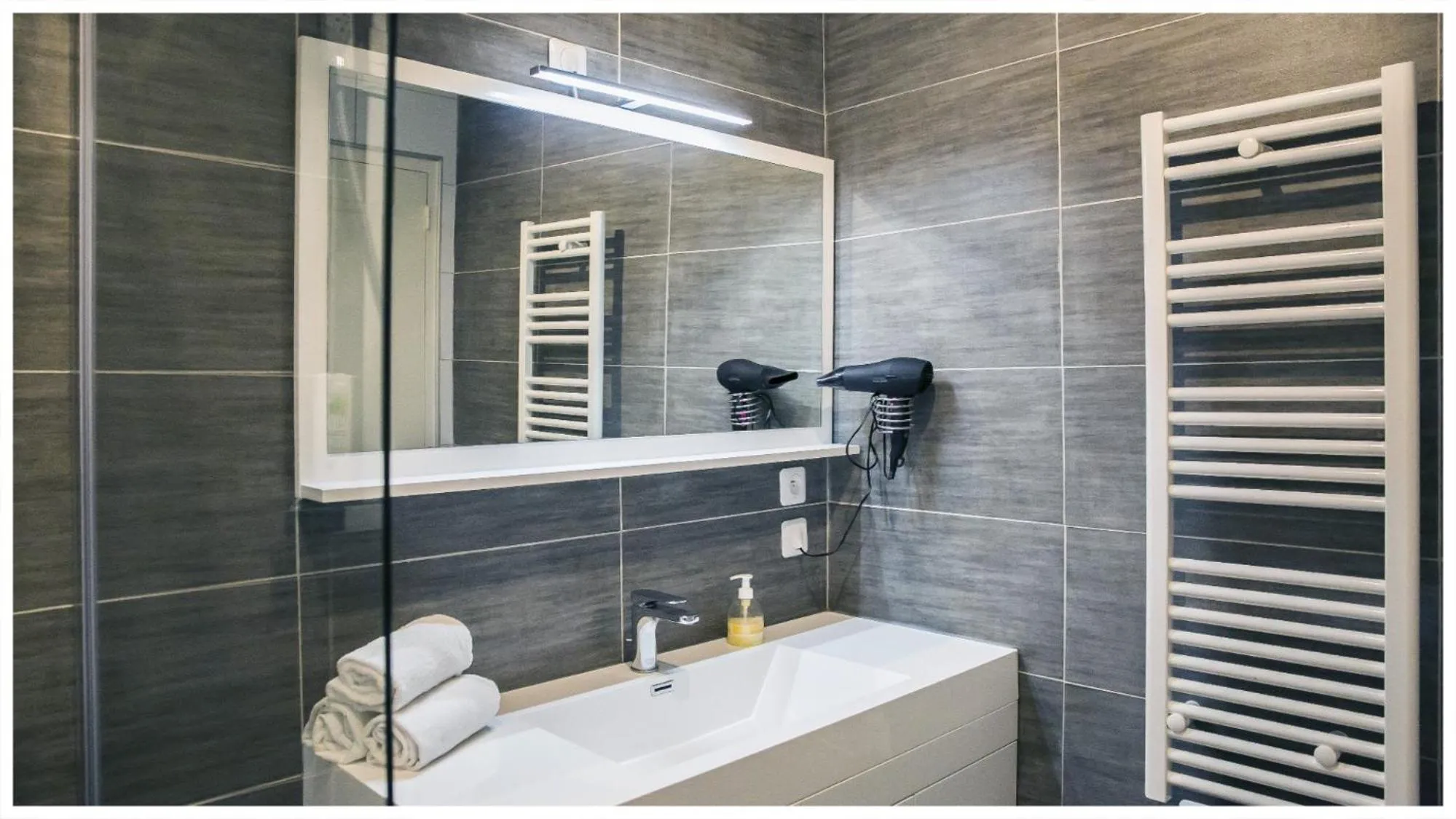 Bathroom in URBAN LOFT & SPA Marseille