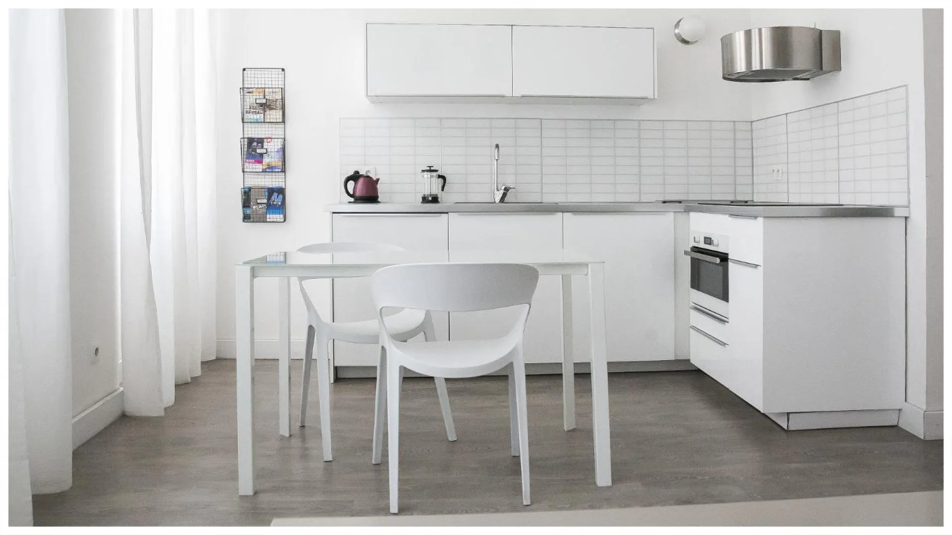Kitchen or kitchenette in URBAN LOFT & SPA Marseille