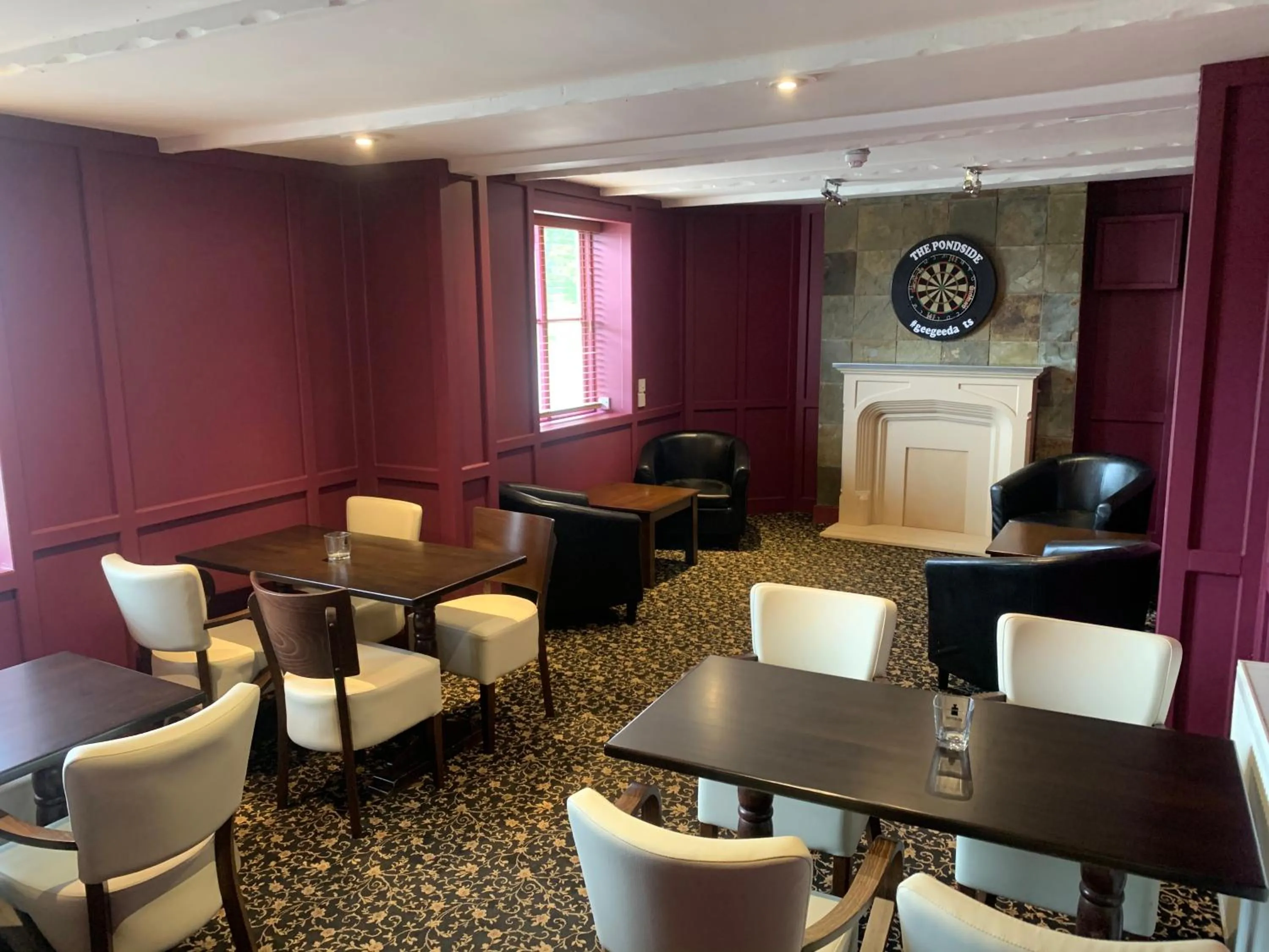 Lounge or bar in The White Horse