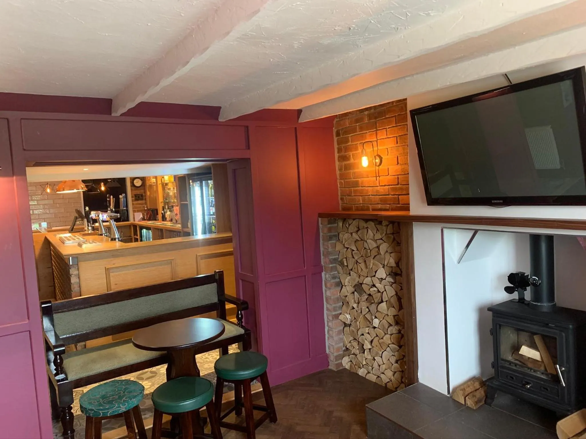 Lounge or bar in The White Horse