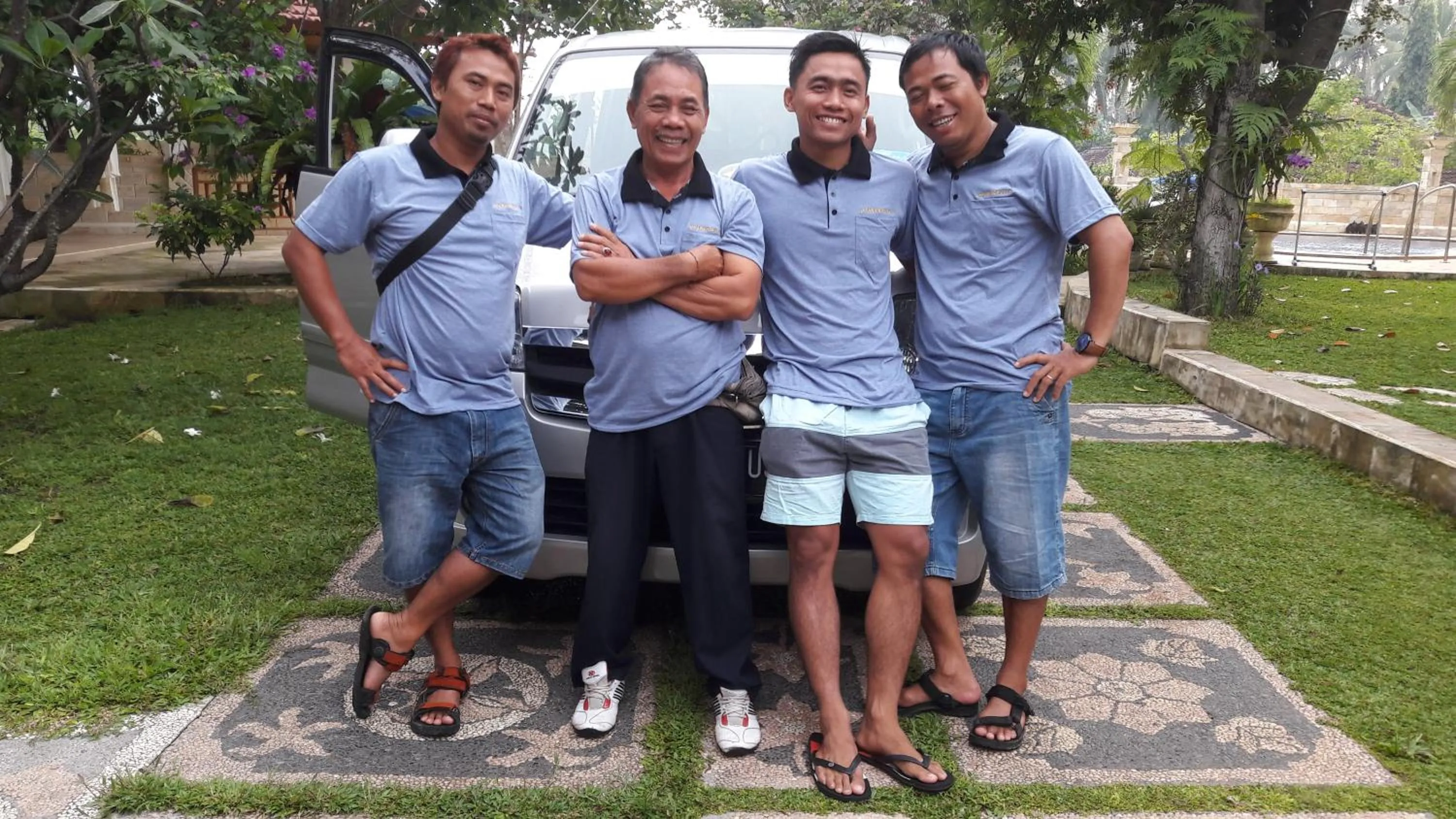 People in Villa Jakaranda and Villa Marakuya