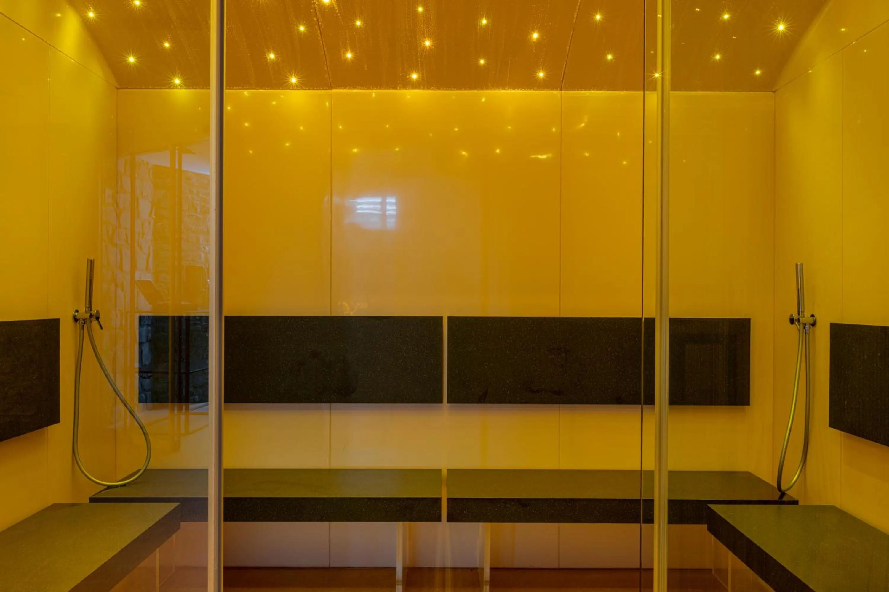 Steam room in Borgotufi Albergo Diffuso