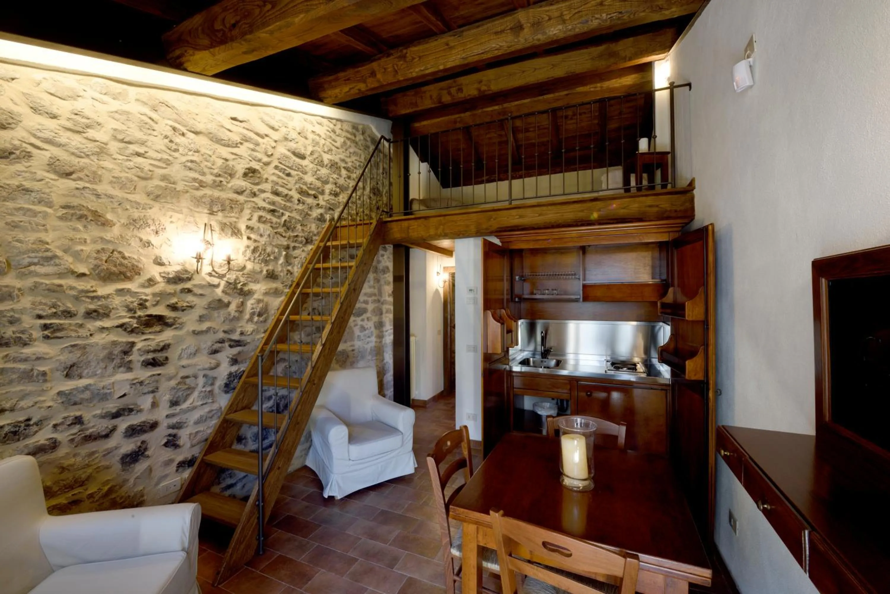Kitchen or kitchenette in Borgotufi Albergo Diffuso