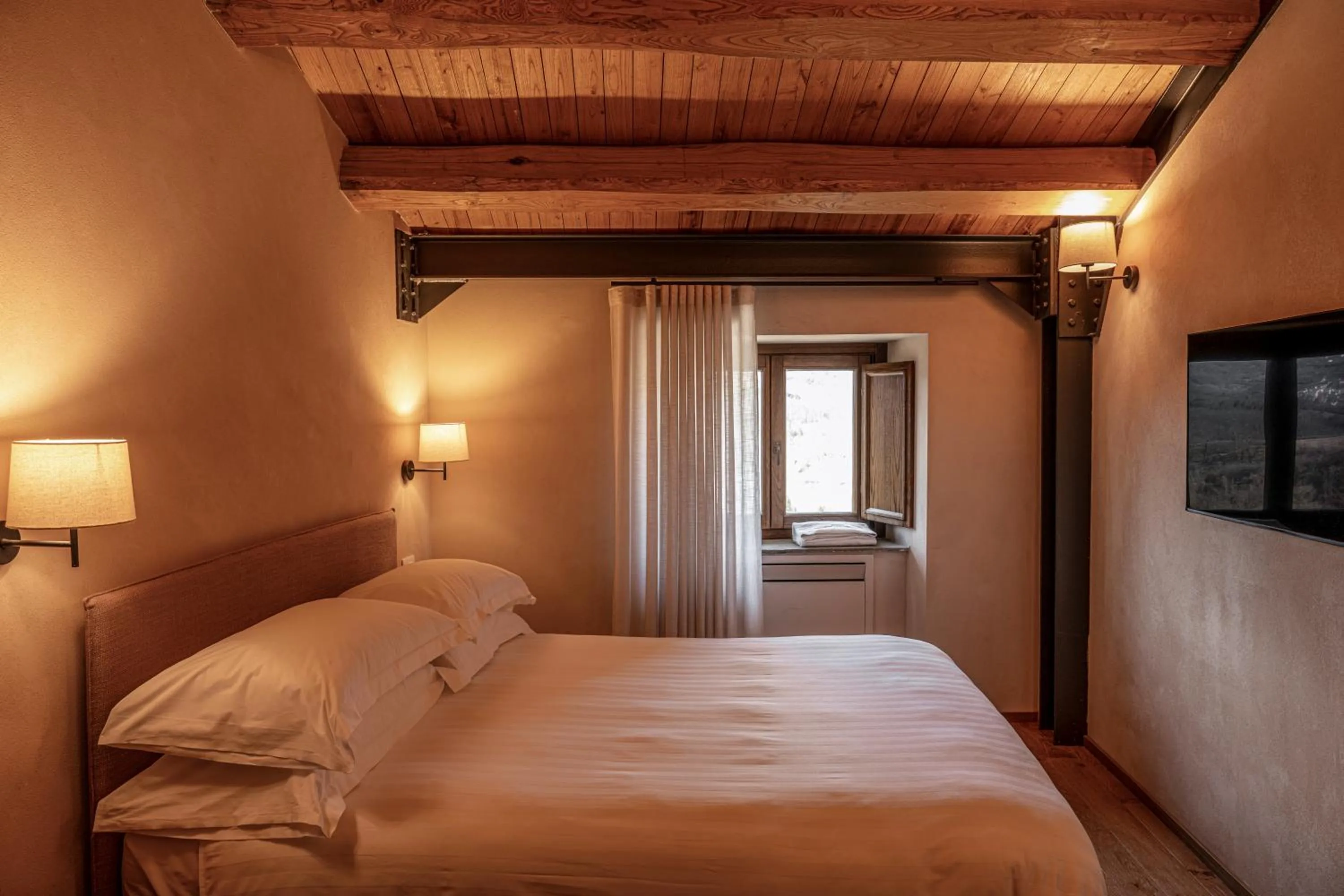 Bedroom, Bed in Borgotufi Albergo Diffuso