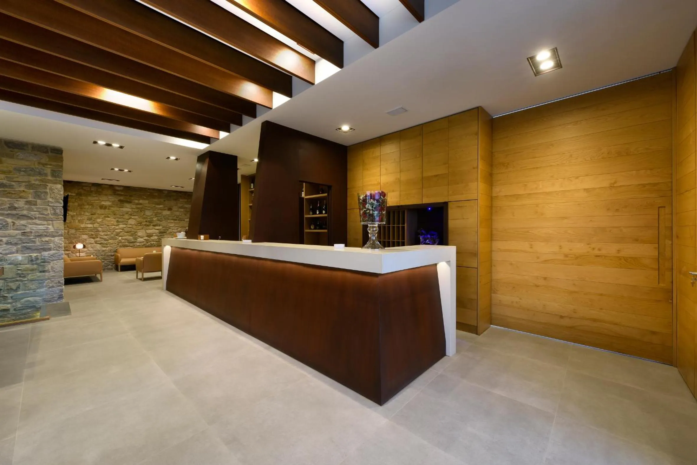 Restaurant/places to eat in Borgotufi Albergo Diffuso