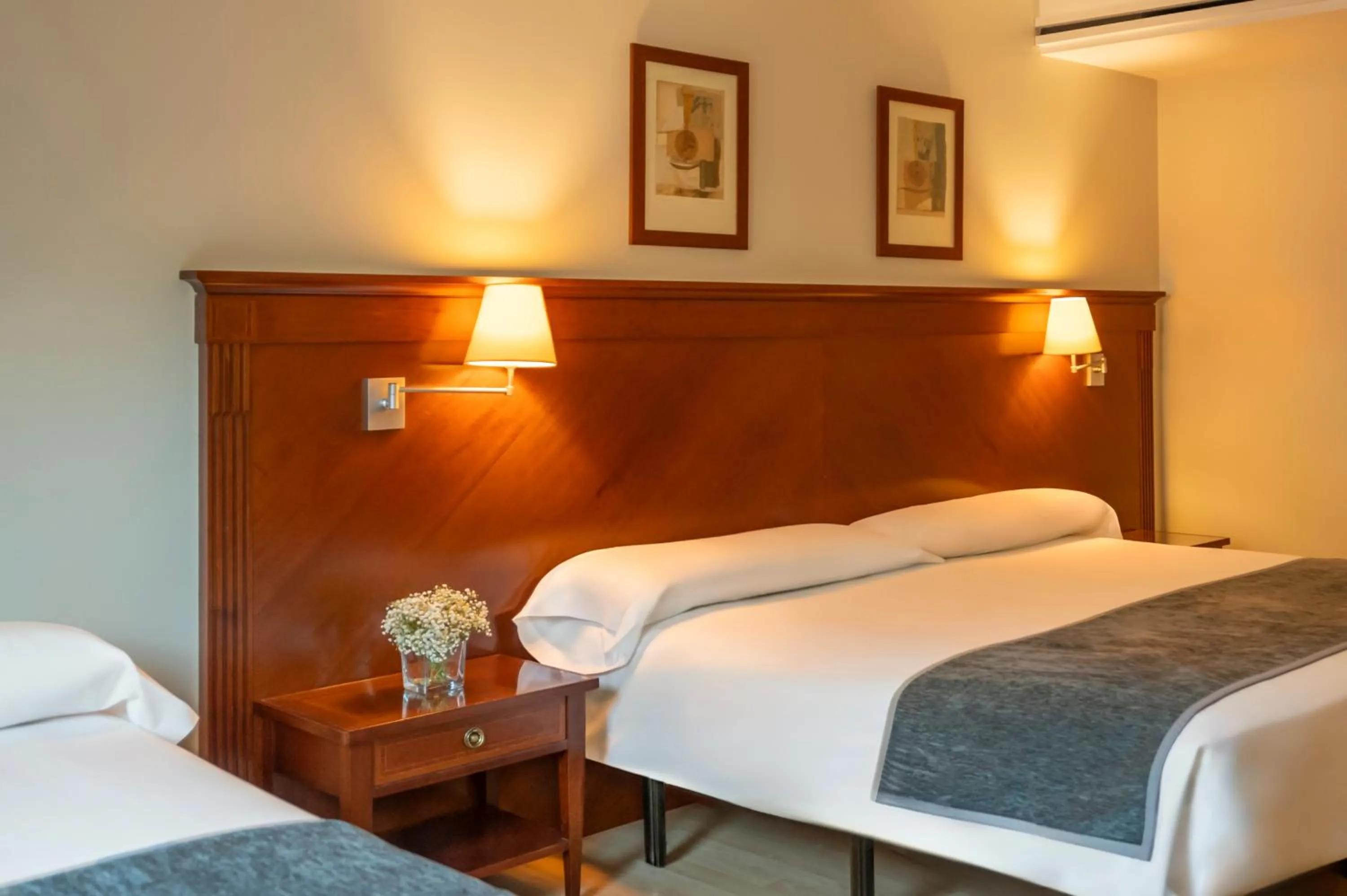 Bedroom, Bed in Hesperia Andorra