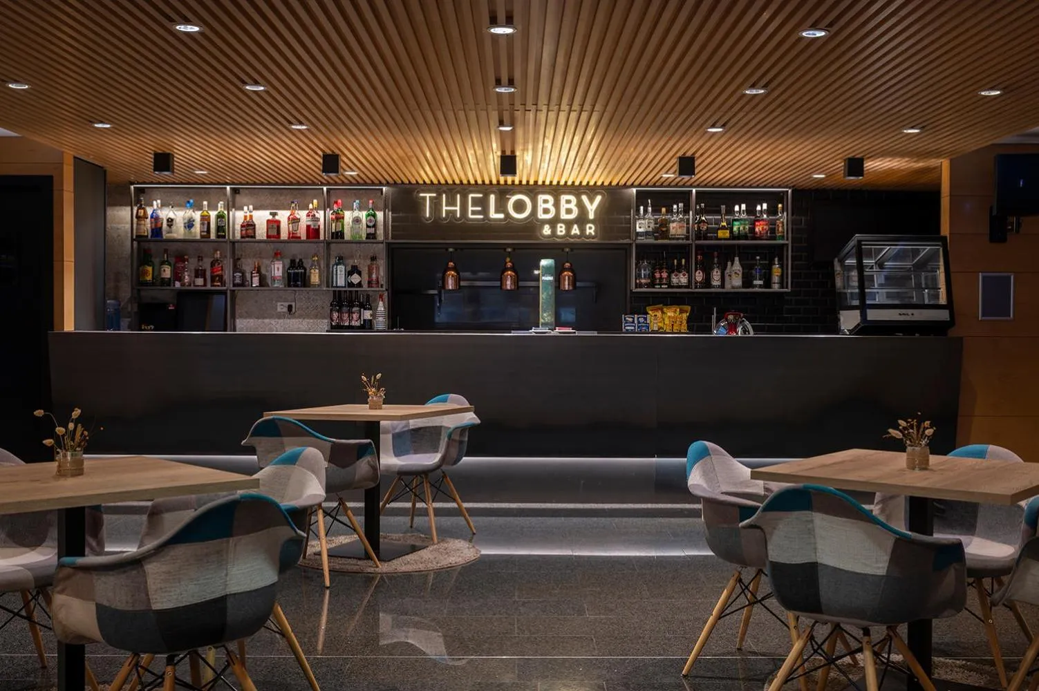 Lounge or bar in Hesperia Andorra