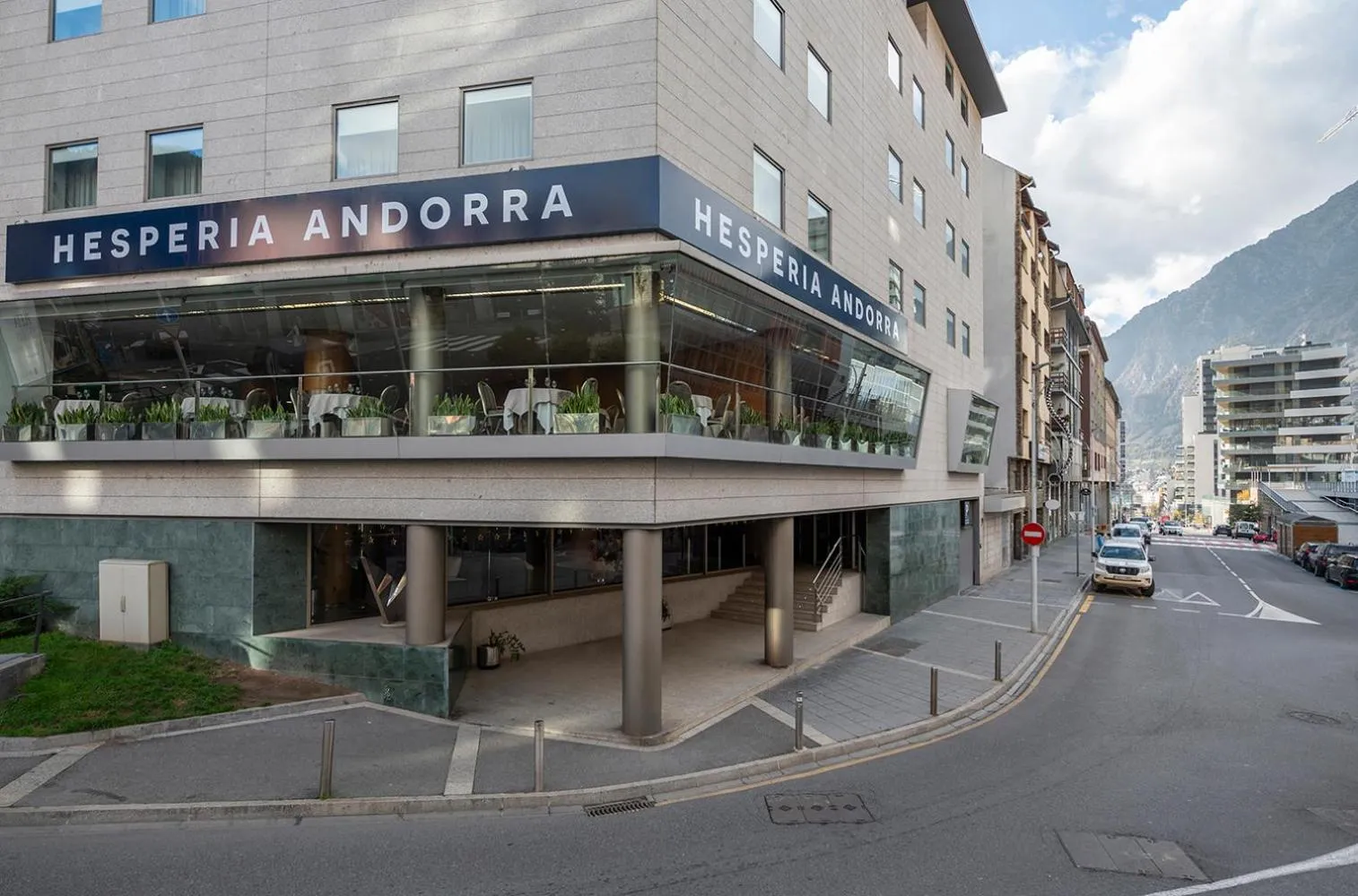 Facade/entrance in Hesperia Andorra