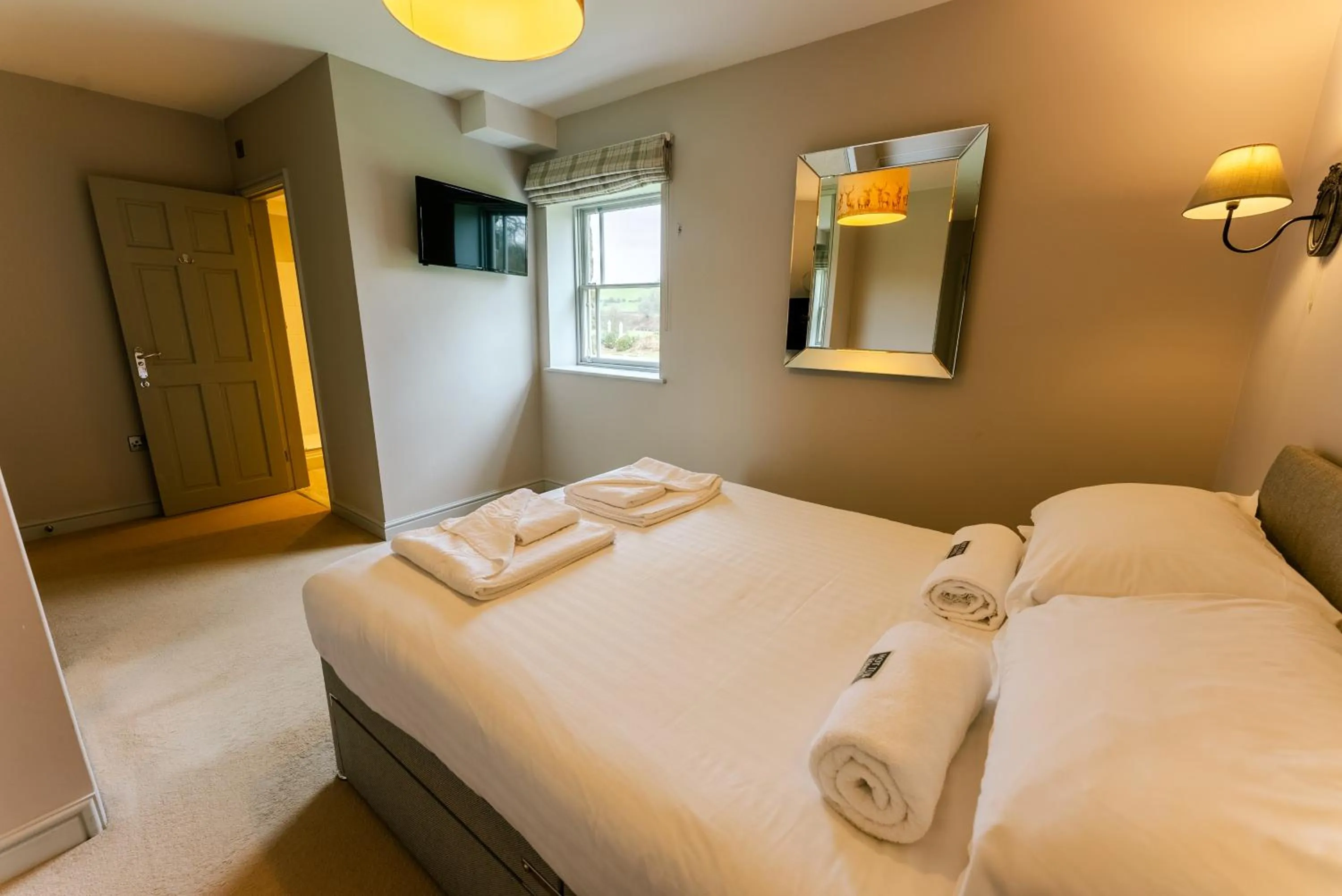 Bed in Oakerthorpe Holiday Village