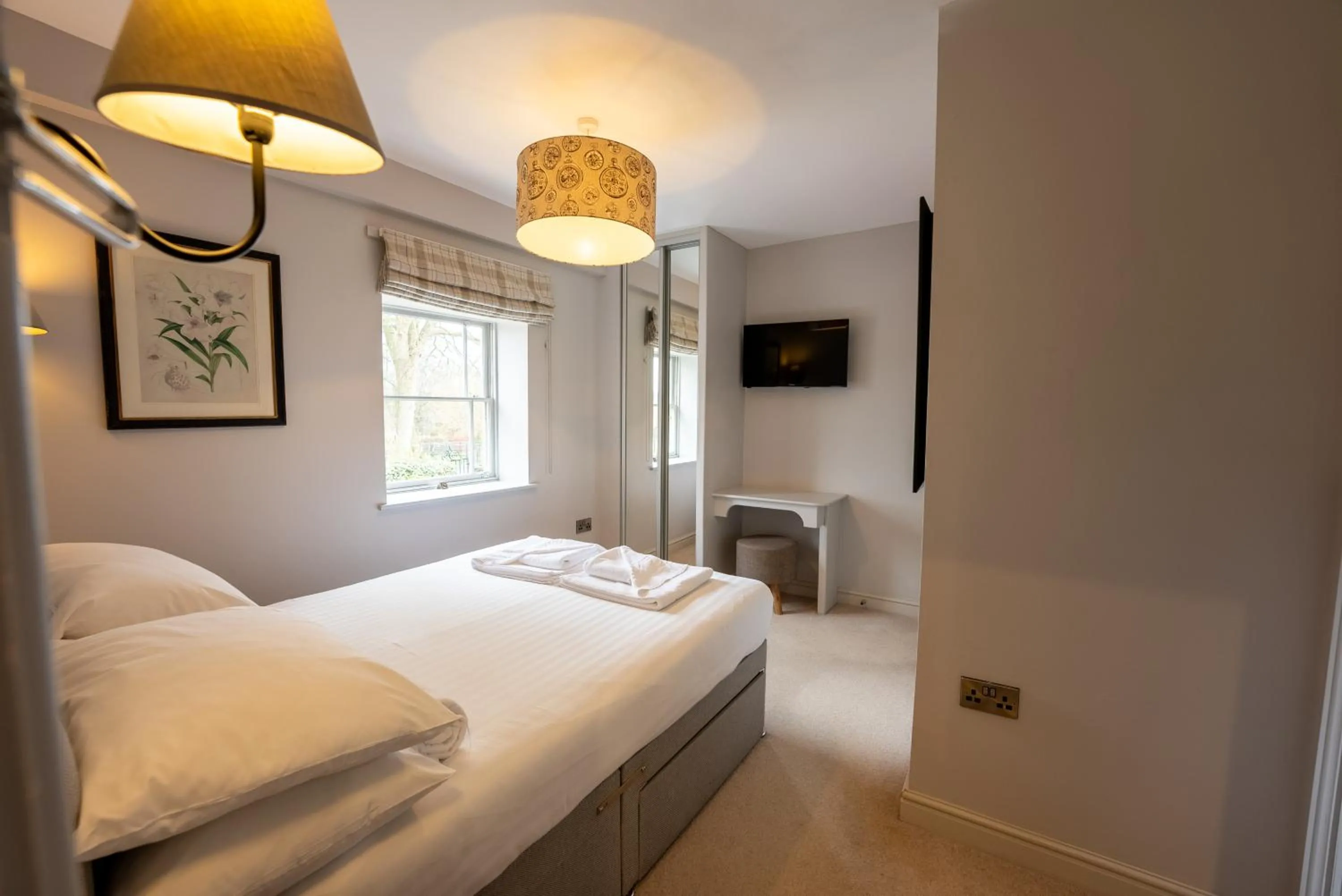 Bed in Oakerthorpe Holiday Village