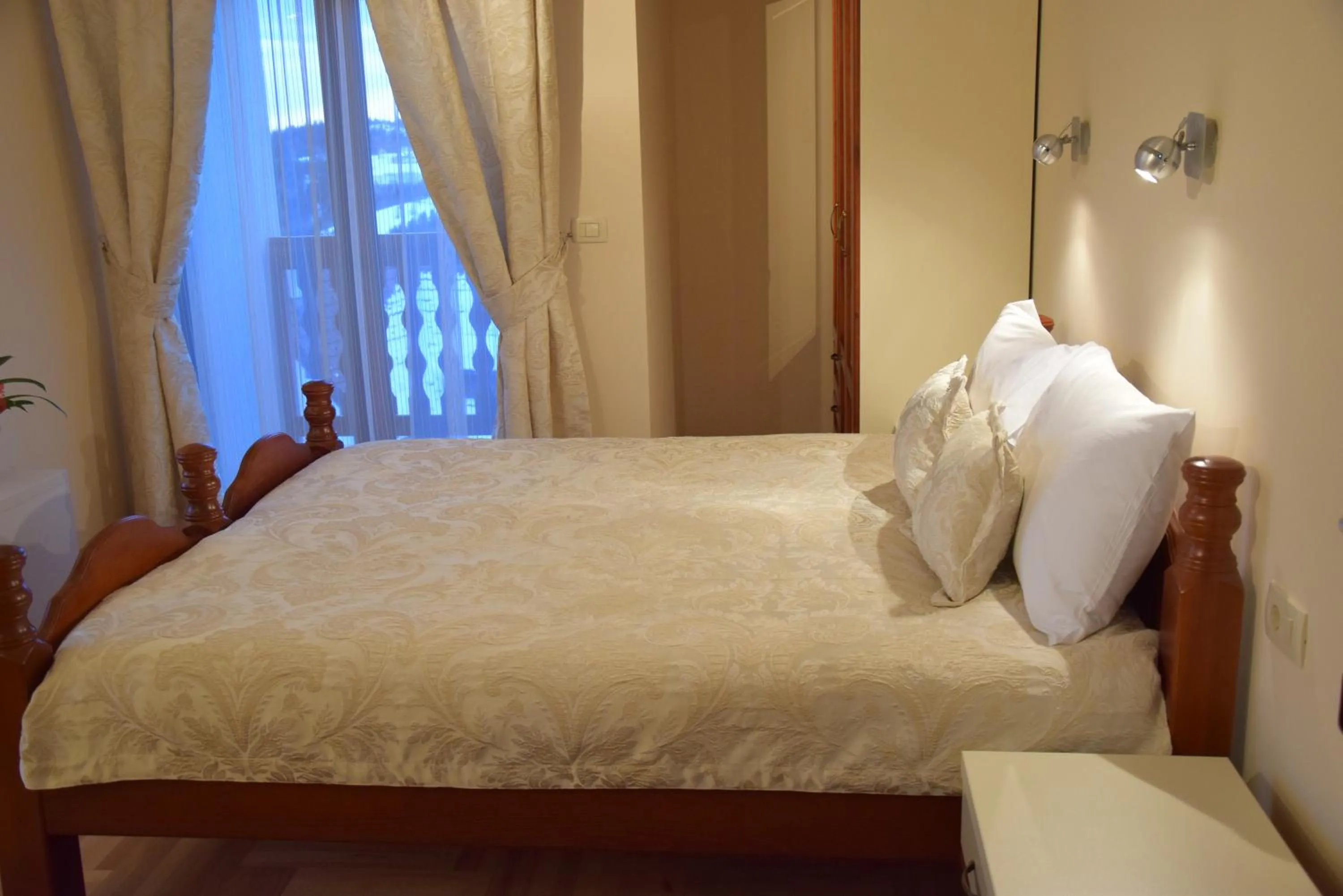 Mountain view, Bed in IN Hotel Zlatar ex Zlatarski Biseri