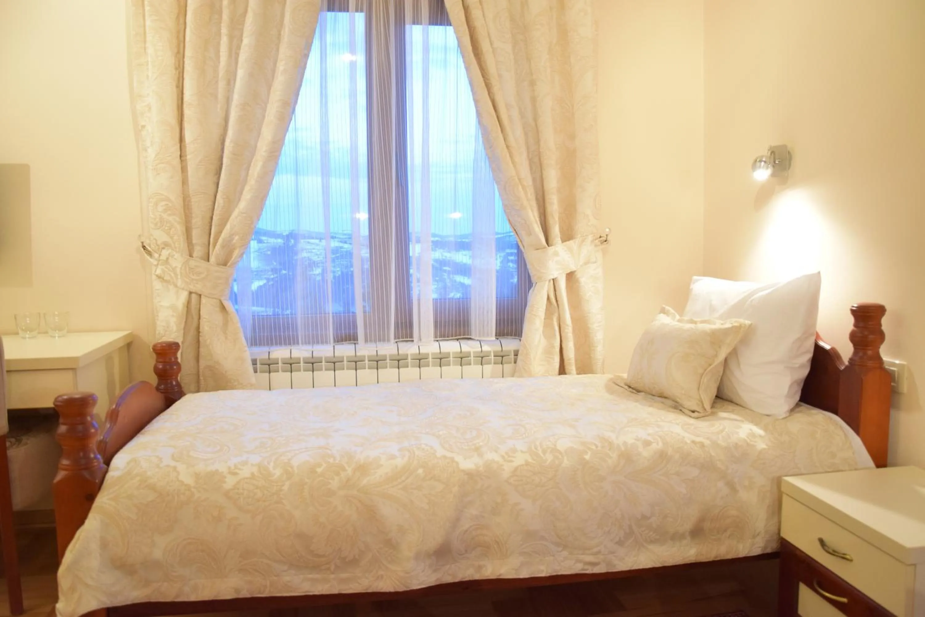 Photo of the whole room, Bed in IN Hotel Zlatar ex Zlatarski Biseri