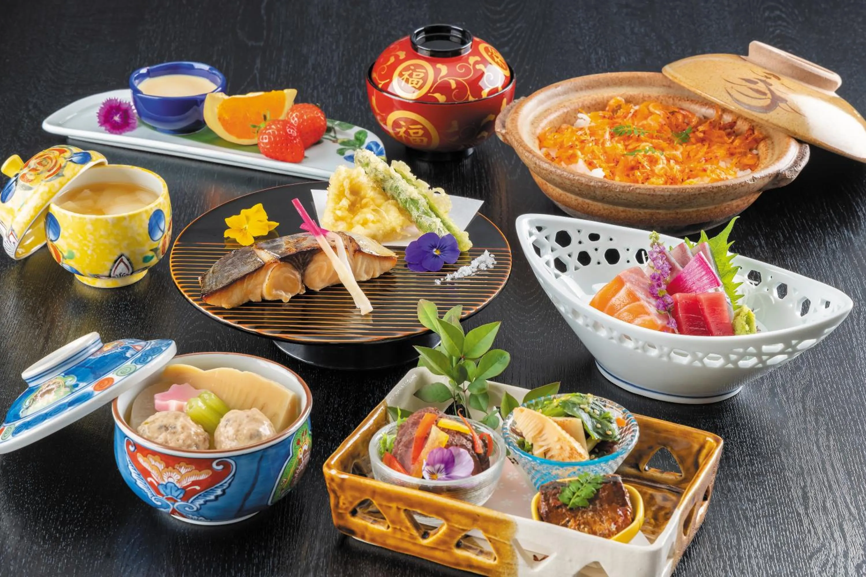 Food and drinks in Jakomaru Park Tsuda