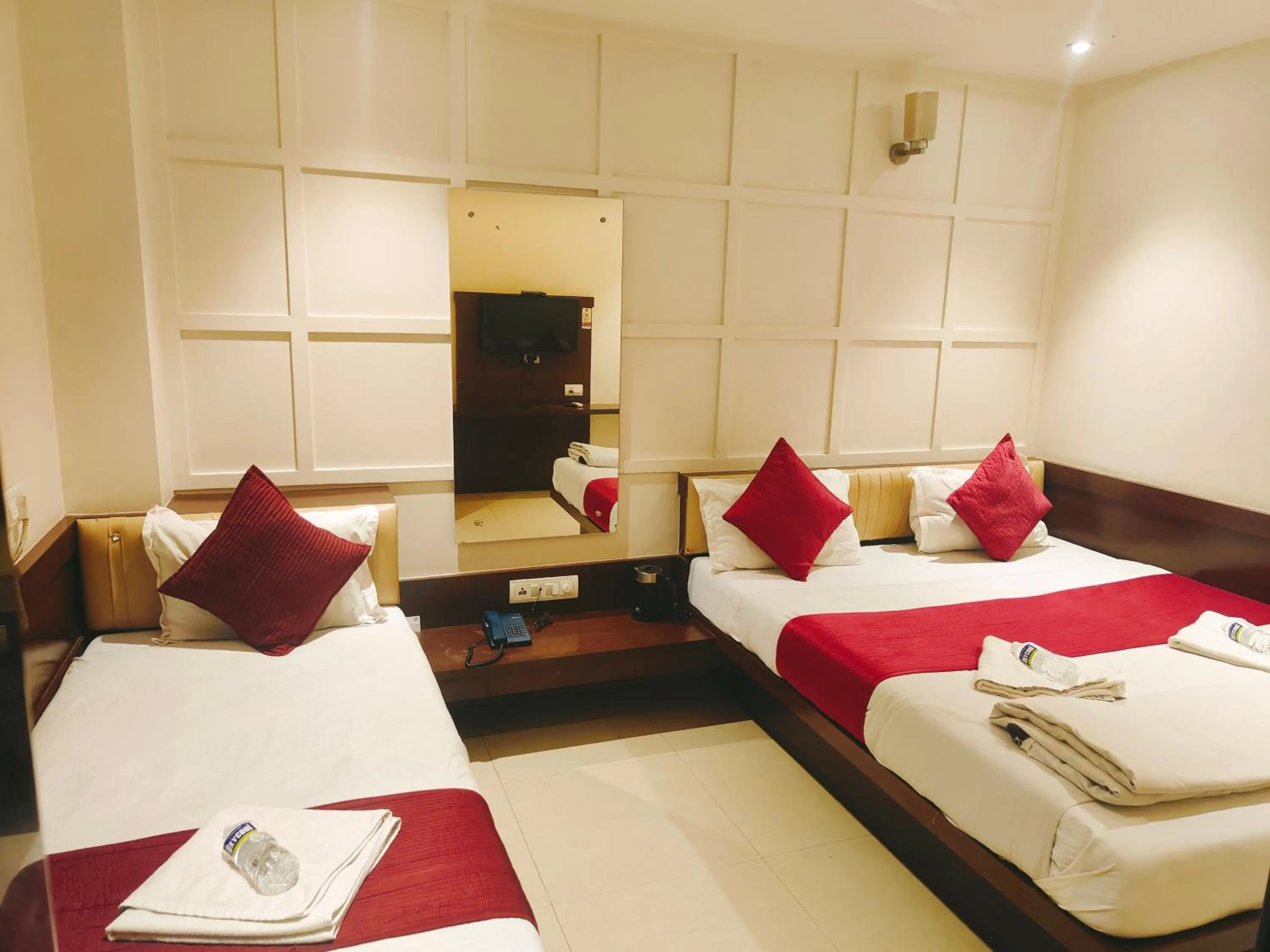 Bedroom, Bed in Hotel Anand Palace