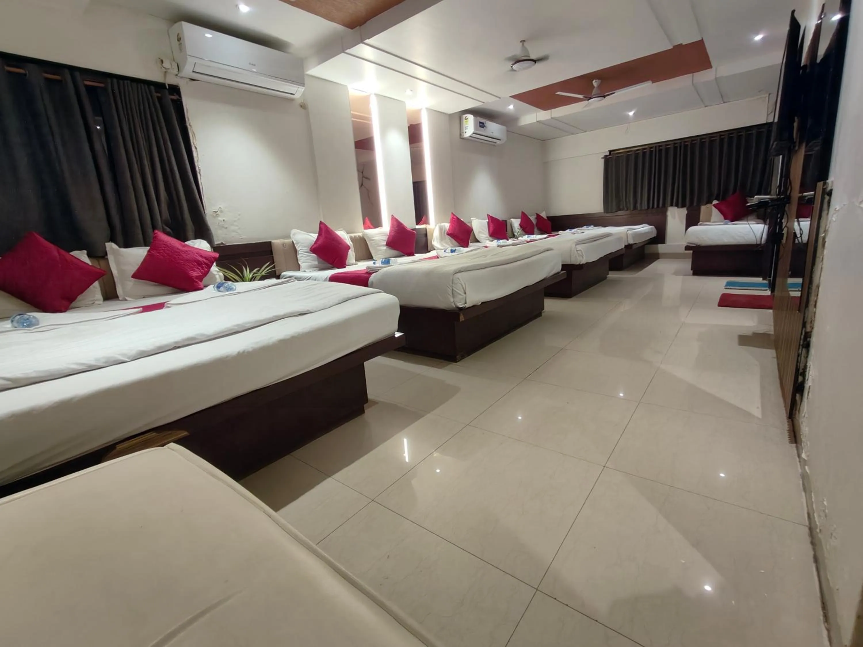 Bedroom, Bed in Hotel Anand Palace