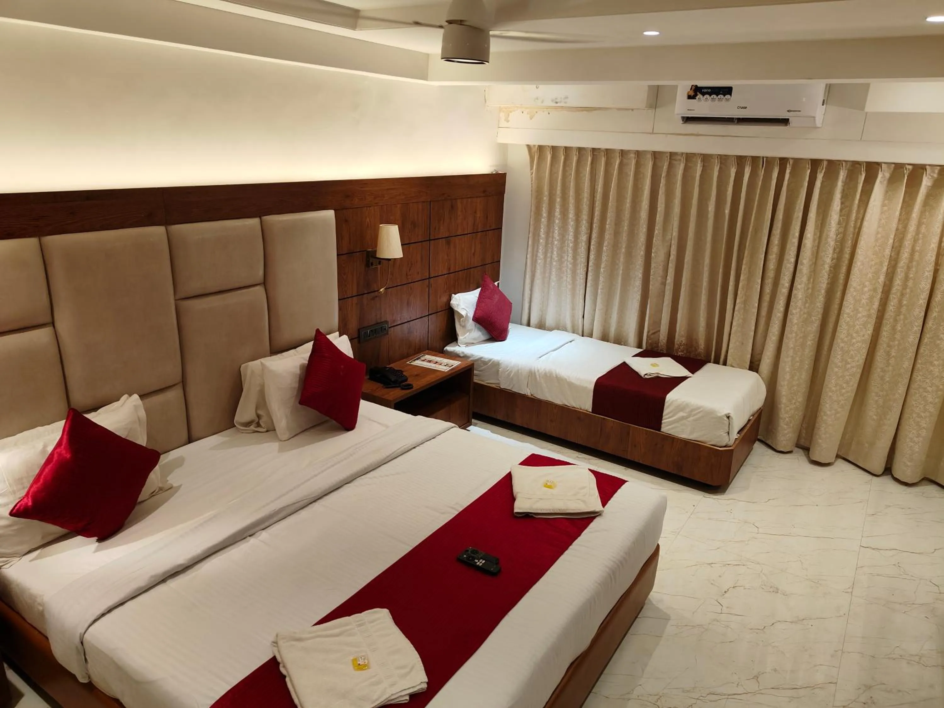 Patio, Bed in Hotel Anand Palace