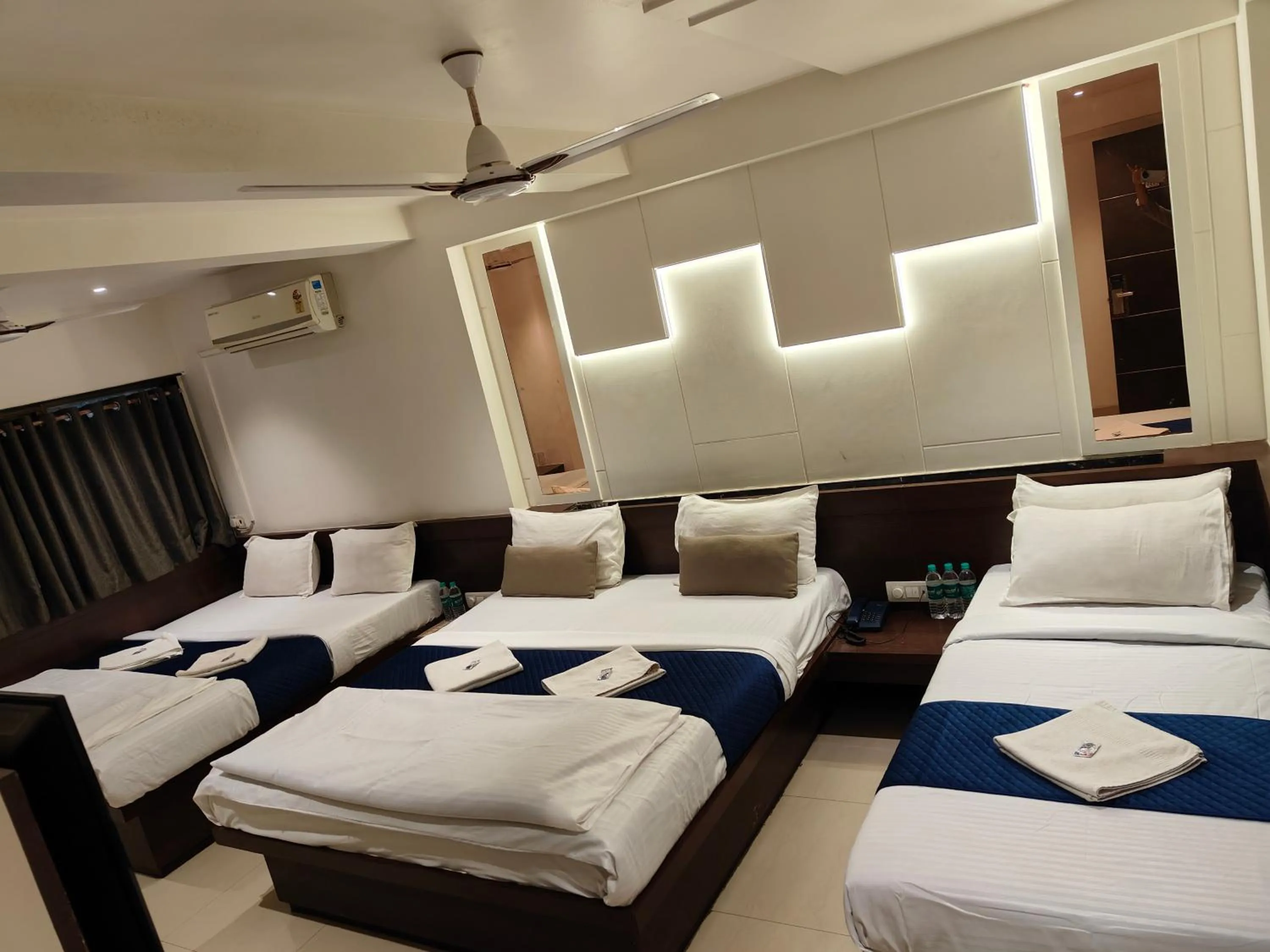 Bedroom, Bed in Hotel Anand Palace