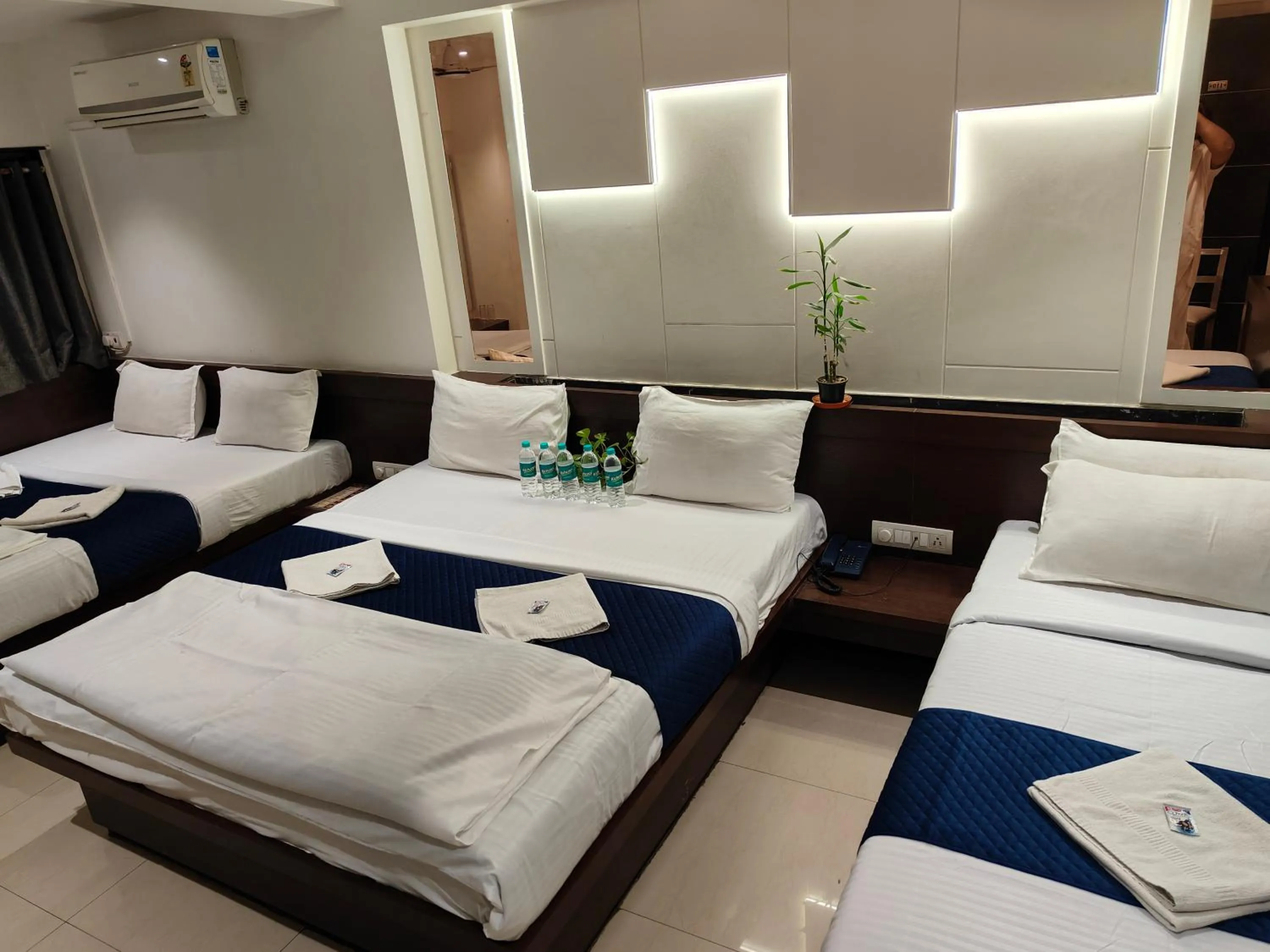 Bedroom, Bed in Hotel Anand Palace